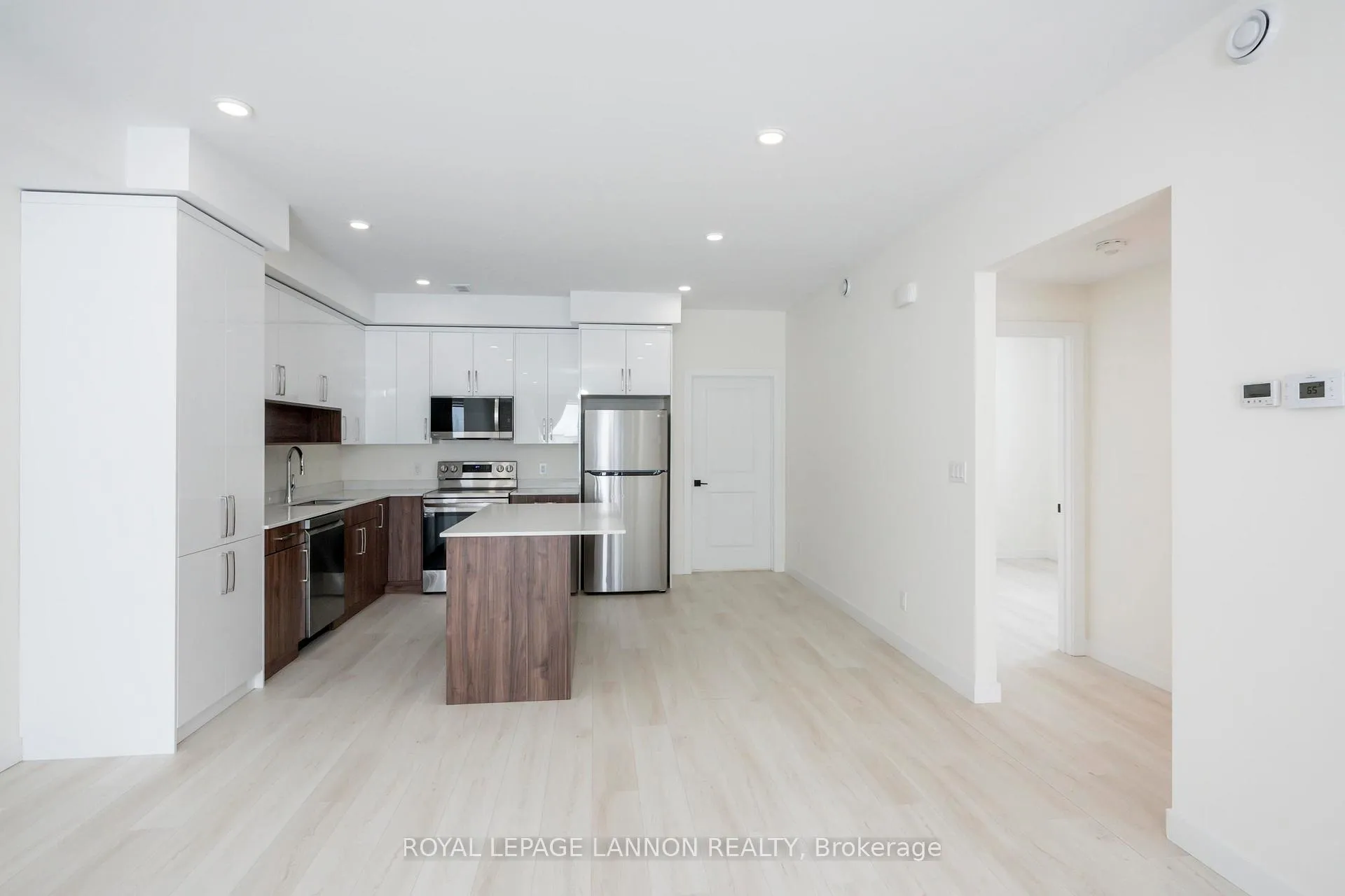 Photo 6 of 401 Empire Avenue, Thunder Bay, Westfort — HOMEH