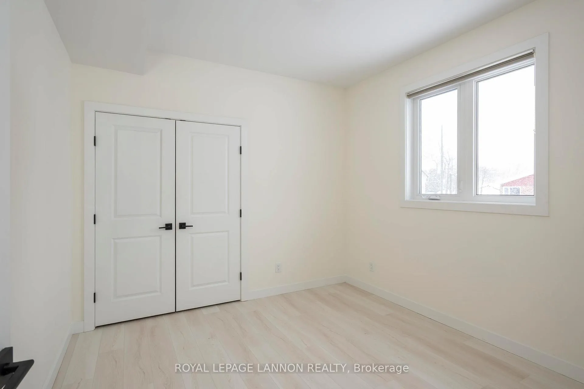 Photo 15 of 401 Empire Avenue, Thunder Bay, Westfort — HOMEH
