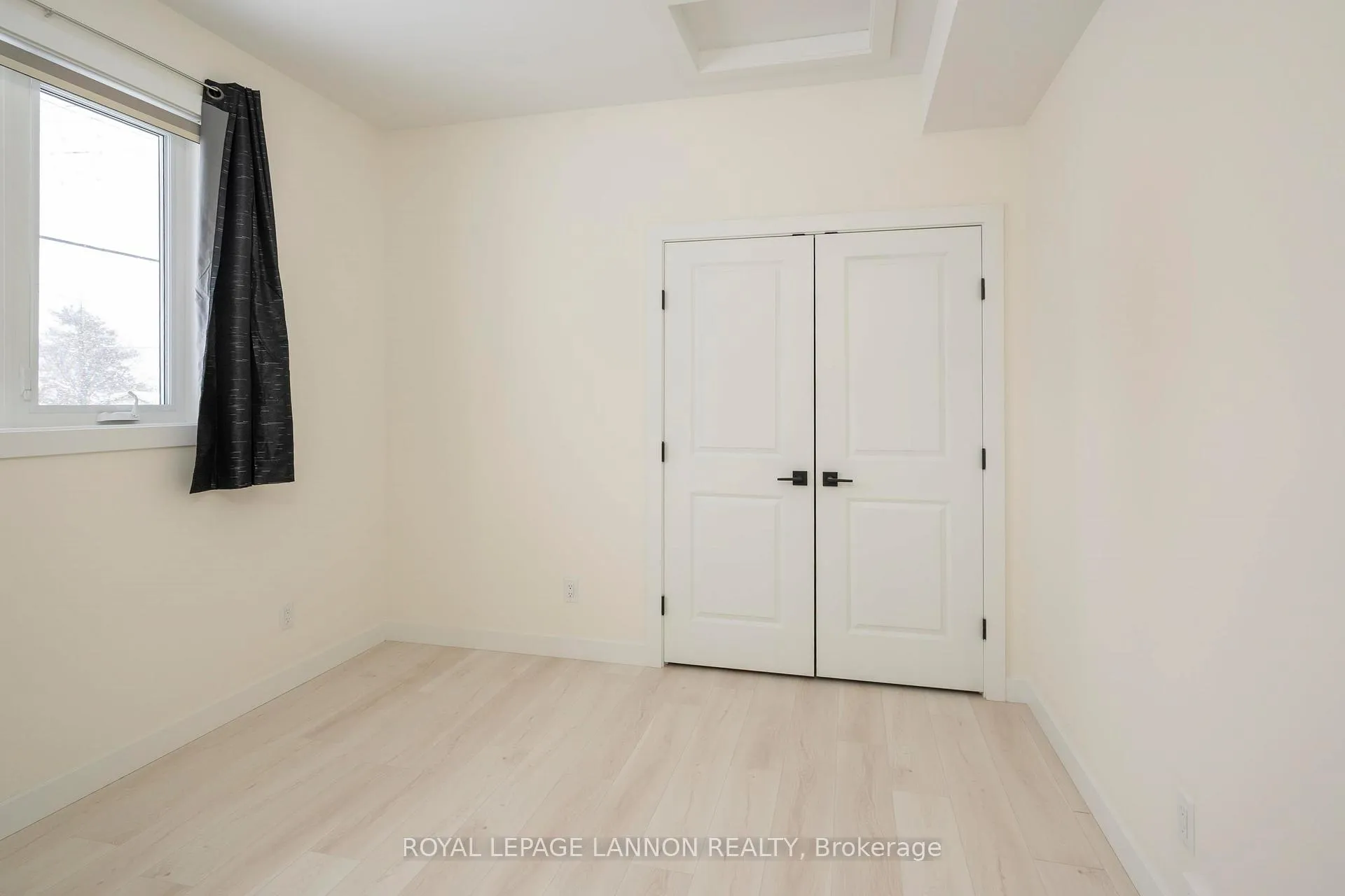 Photo 19 of 401 Empire Avenue, Thunder Bay, Westfort — HOMEH