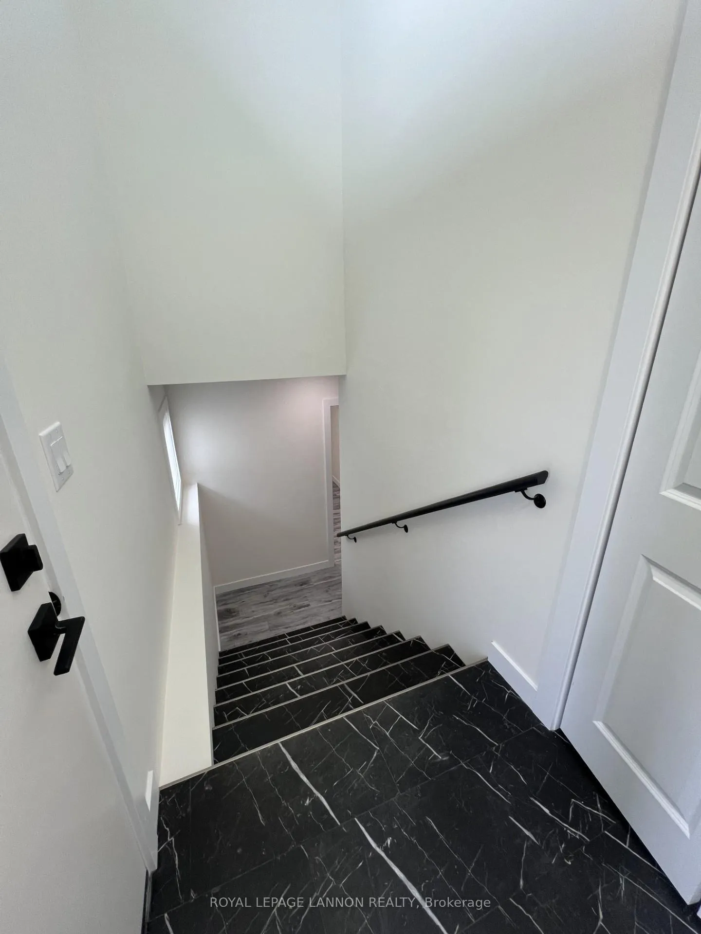 Photo 35 of 401 Empire Avenue, Thunder Bay, Westfort — HOMEH