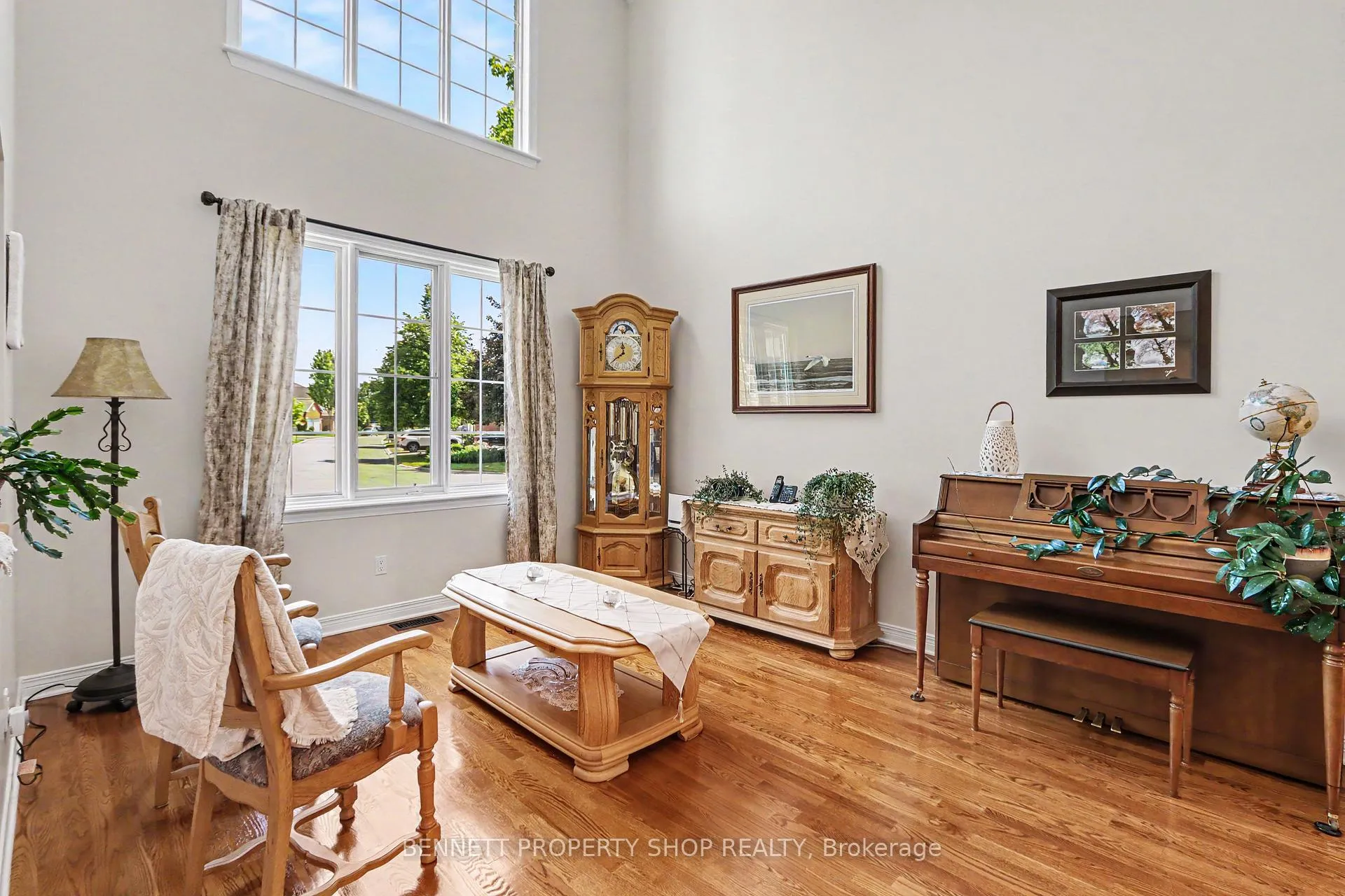 Photo 5 of 14 Sachs Forest Place, Ottawa, Barrhaven East — HOMEH