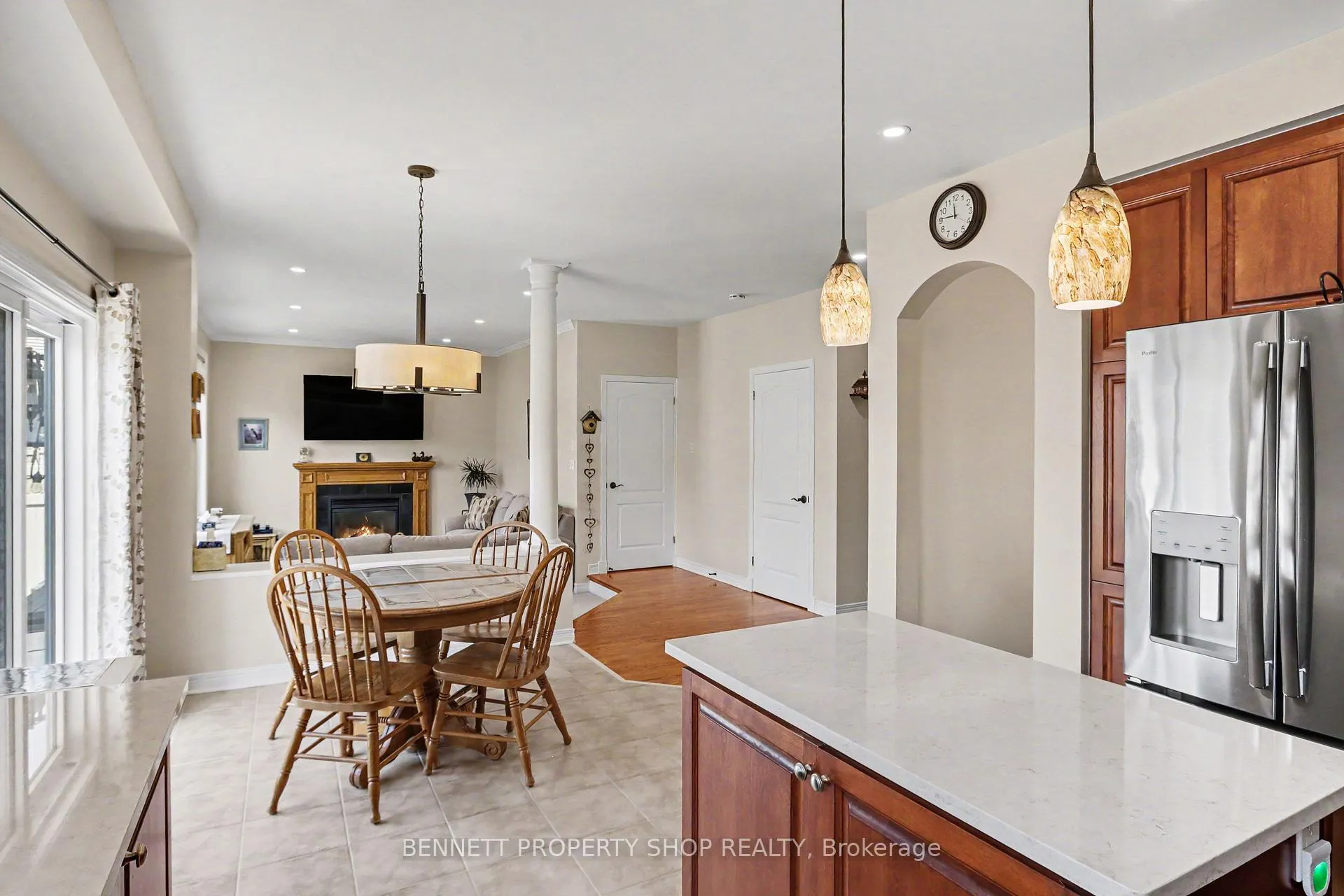 Photo 8 of 14 Sachs Forest Place, Ottawa, Barrhaven East — HOMEH