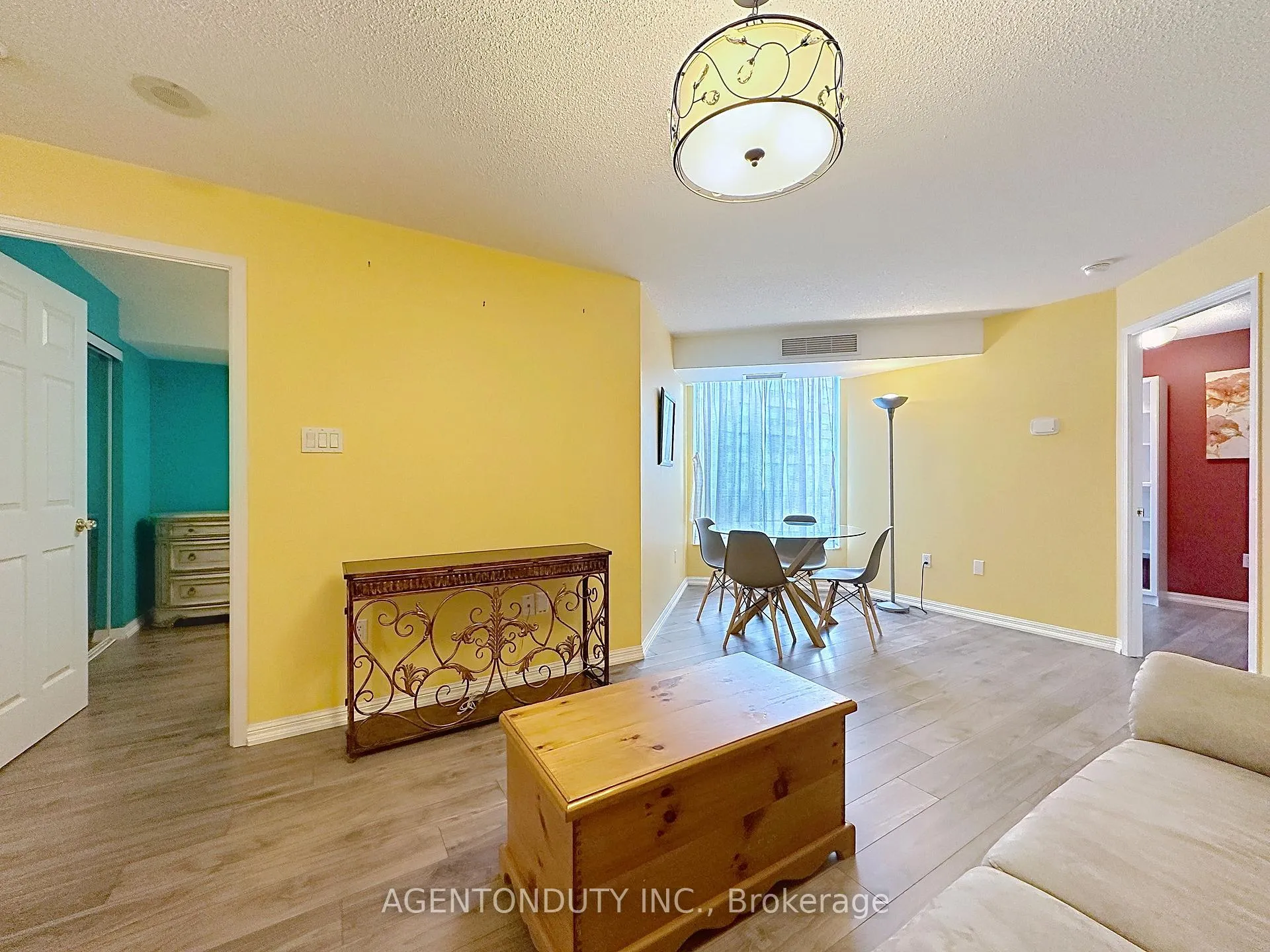 Photo 8 of Unit 613, 109 Front Street E, Toronto, Moss Park — HOMEH