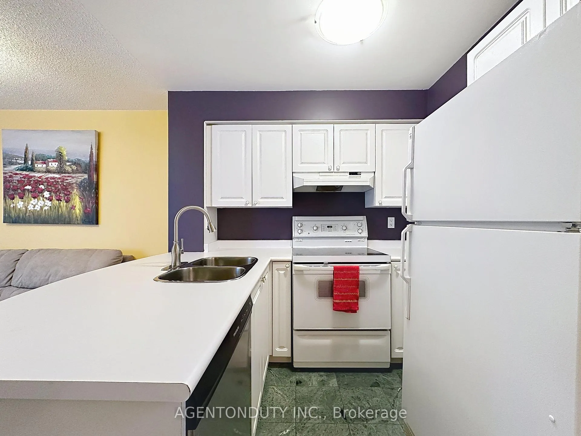 Photo 17 of Unit 613, 109 Front Street E, Toronto, Moss Park — HOMEH