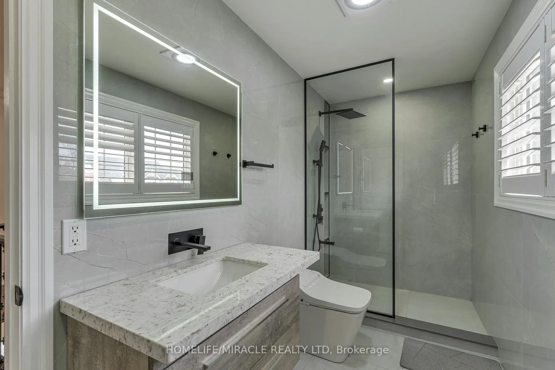 Photo 7 of 2299 Glazebrook Circle, Oakville, Westmount — HOMEH