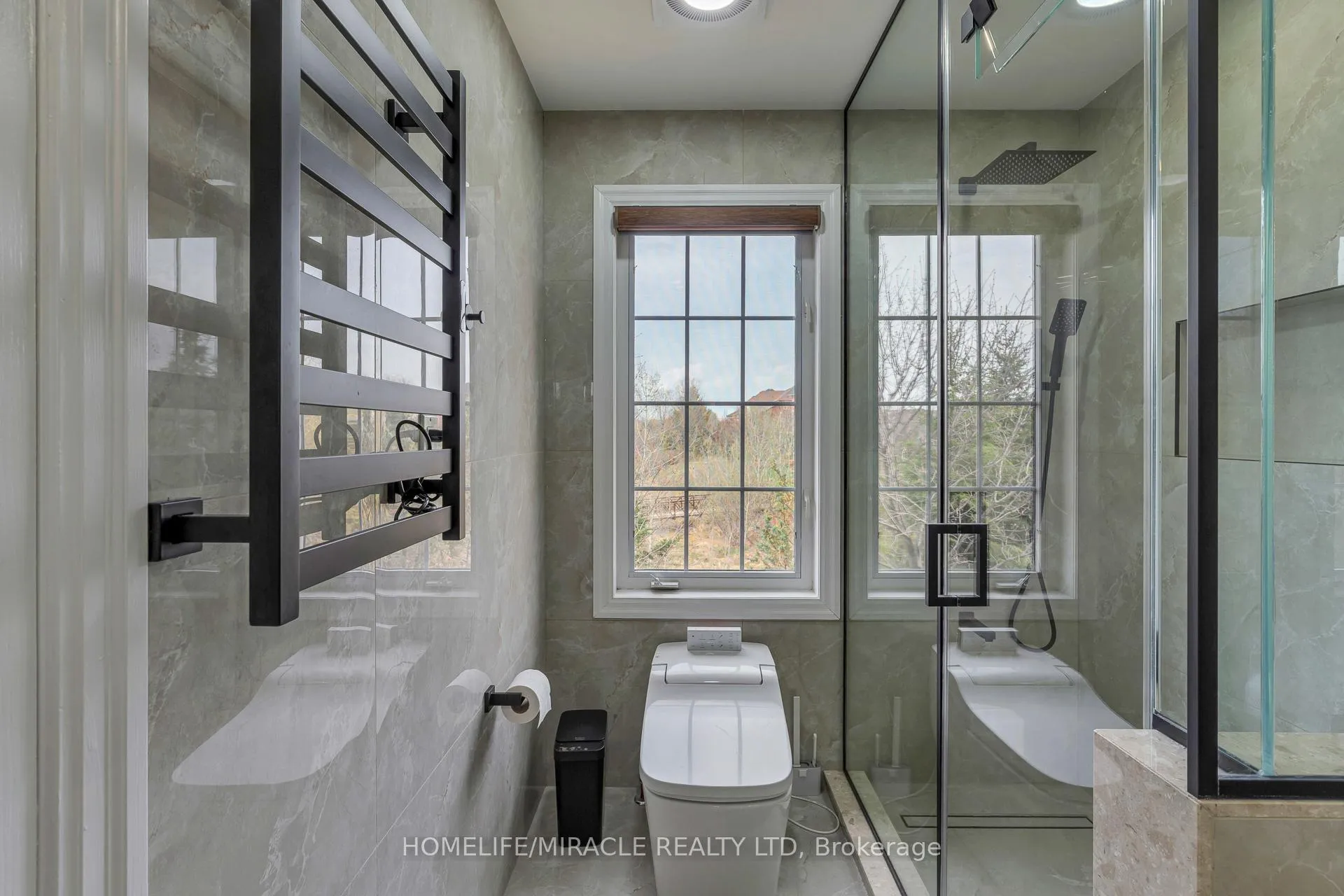 Photo 9 of 2299 Glazebrook Circle, Oakville, Westmount — HOMEH