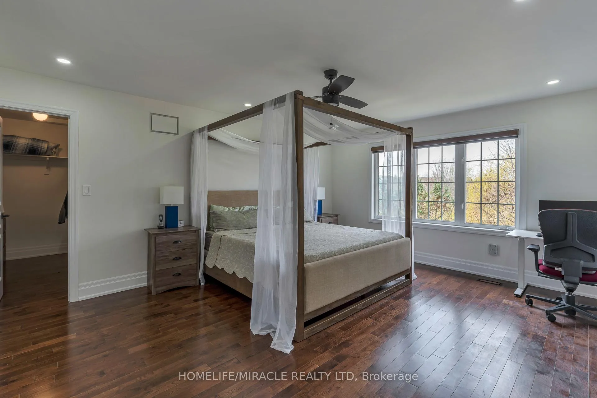 Photo 17 of 2299 Glazebrook Circle, Oakville, Westmount — HOMEH