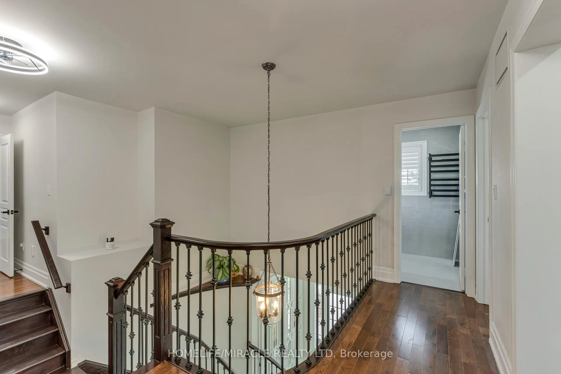 Photo 21 of 2299 Glazebrook Circle, Oakville, Westmount — HOMEH