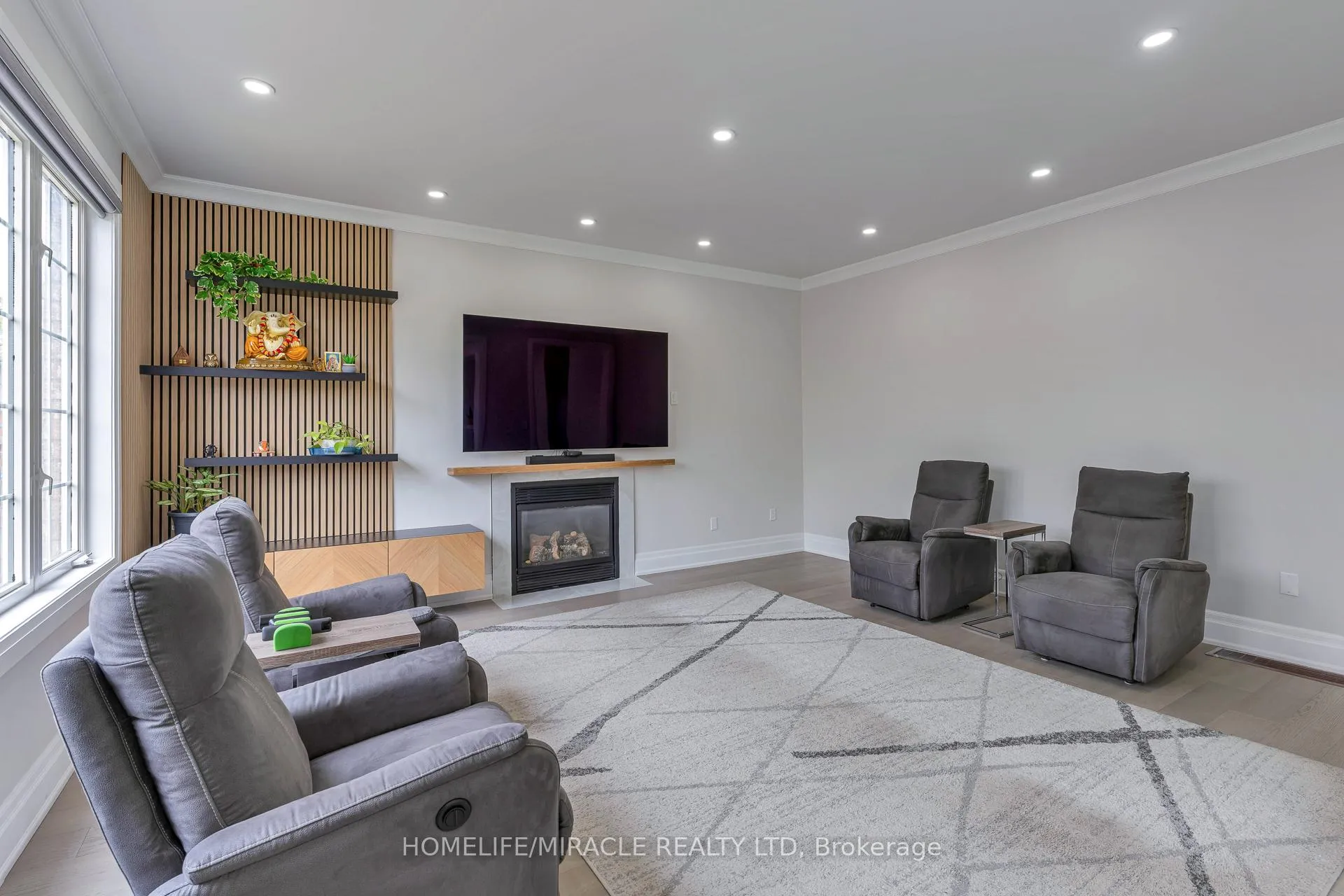 Photo 26 of 2299 Glazebrook Circle, Oakville, Westmount — HOMEH