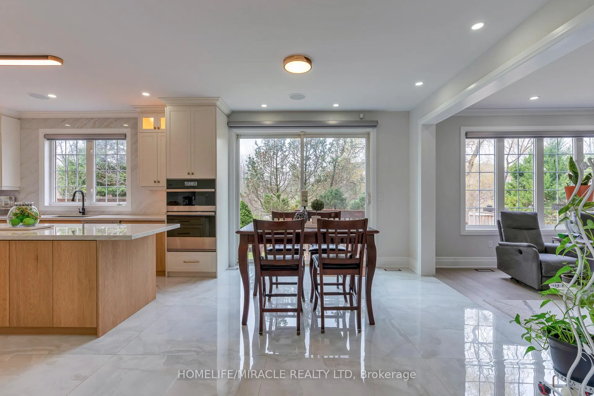 Photo 28 of 2299 Glazebrook Circle, Oakville, Westmount — HOMEH