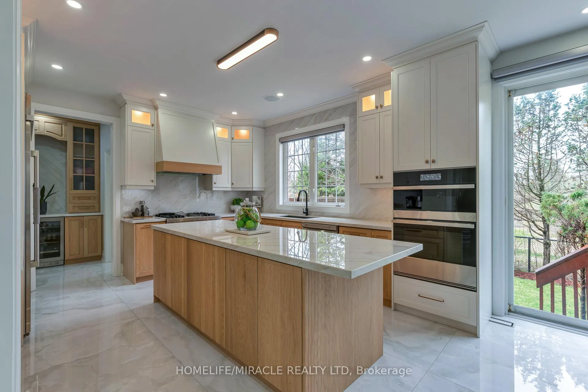 Photo 31 of 2299 Glazebrook Circle, Oakville, Westmount — HOMEH