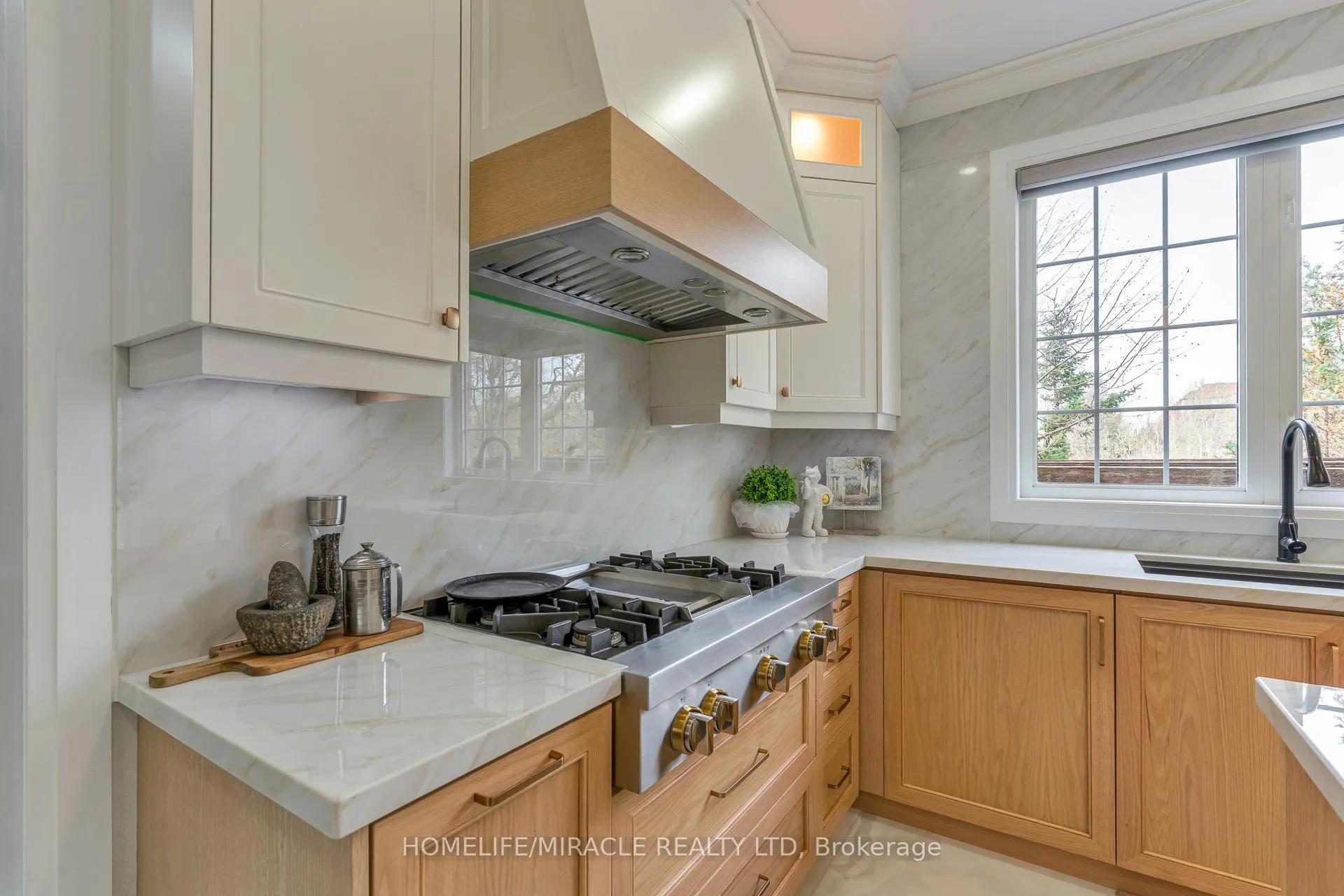 Photo 33 of 2299 Glazebrook Circle, Oakville, Westmount — HOMEH
