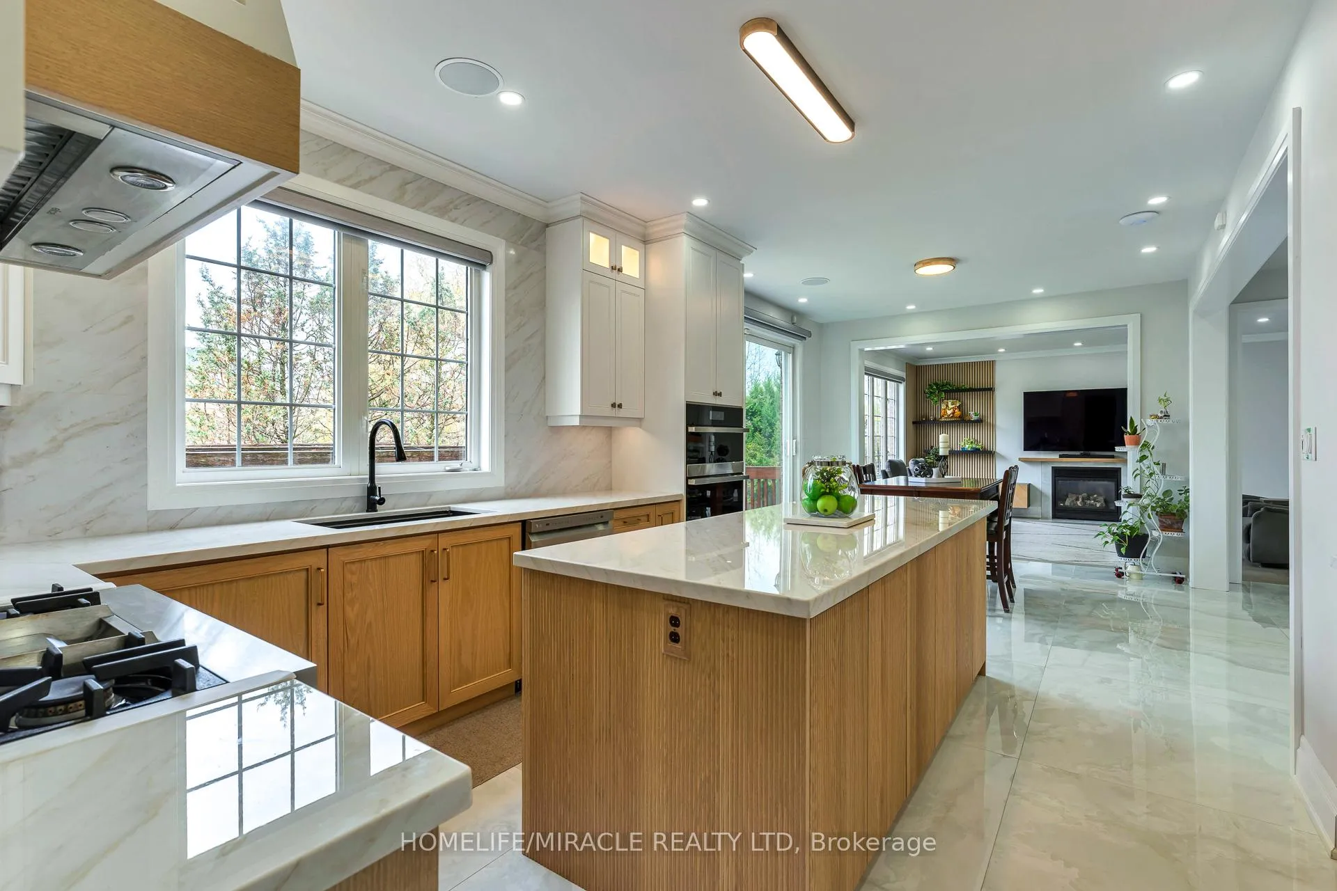 Photo 34 of 2299 Glazebrook Circle, Oakville, Westmount — HOMEH