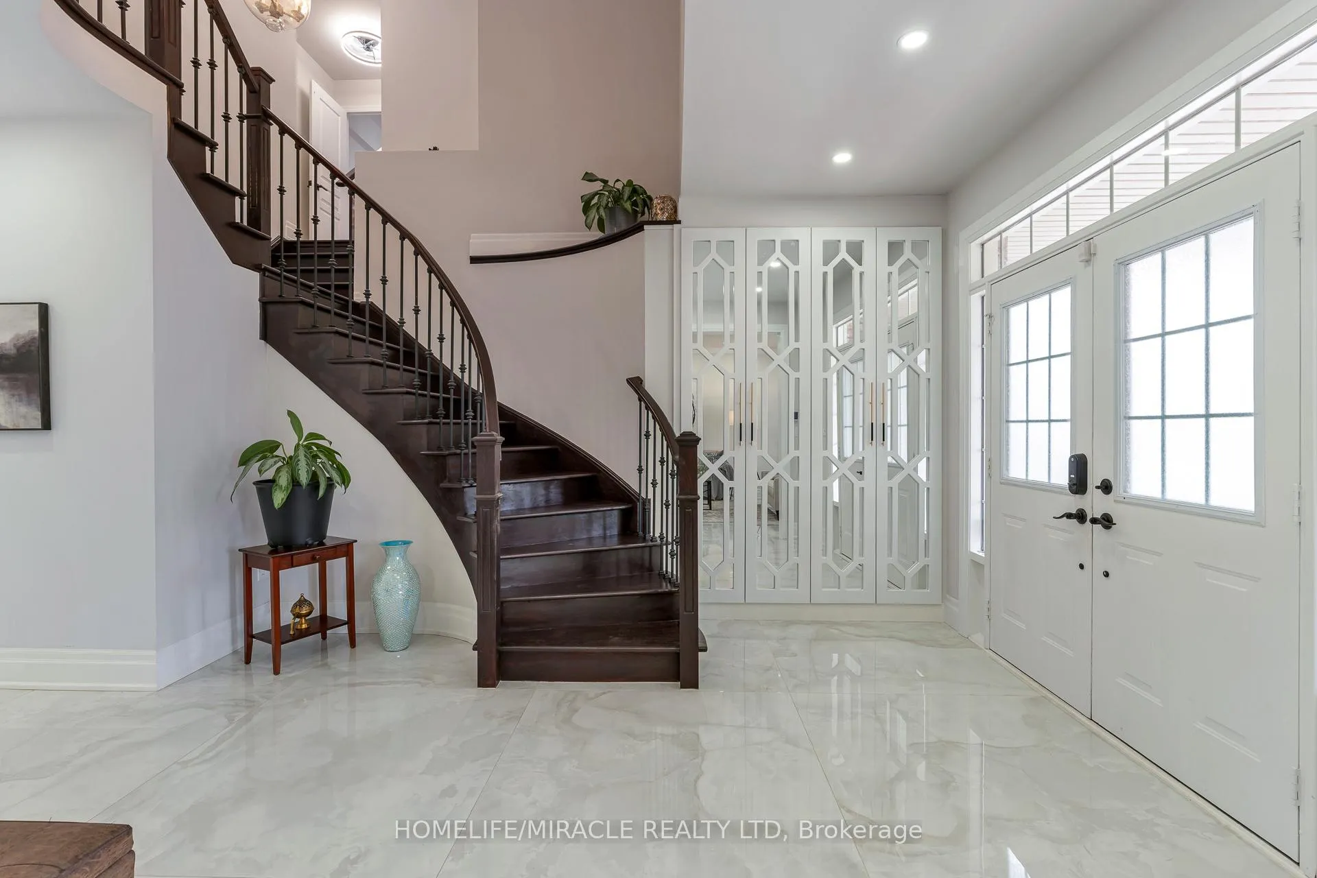 Photo 42 of 2299 Glazebrook Circle, Oakville, Westmount — HOMEH