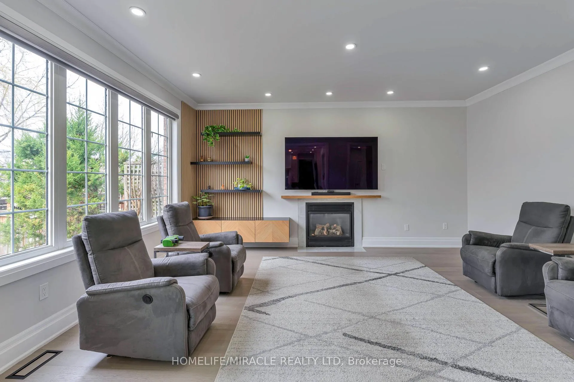 Photo 44 of 2299 Glazebrook Circle, Oakville, Westmount — HOMEH