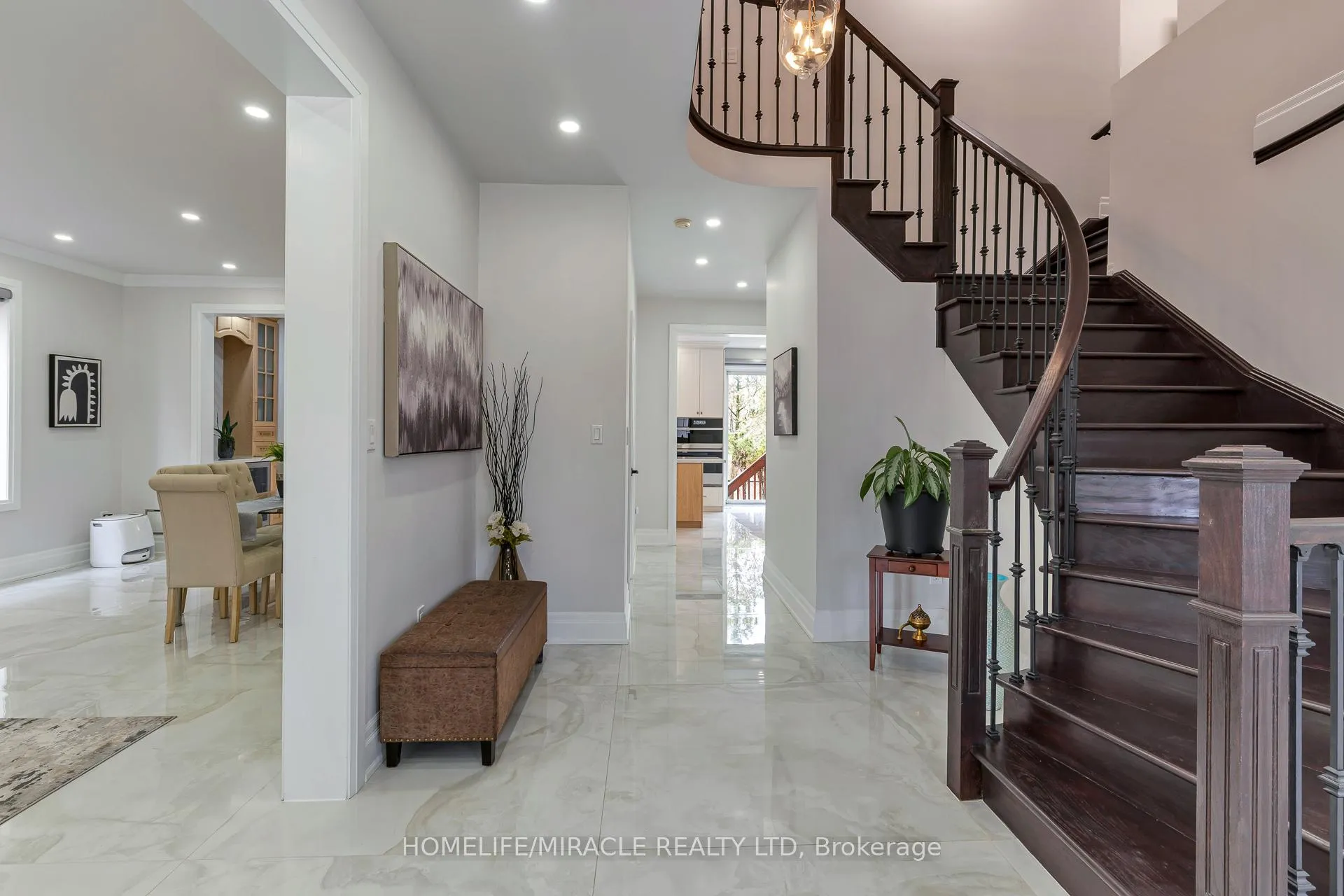 Photo 45 of 2299 Glazebrook Circle, Oakville, Westmount — HOMEH