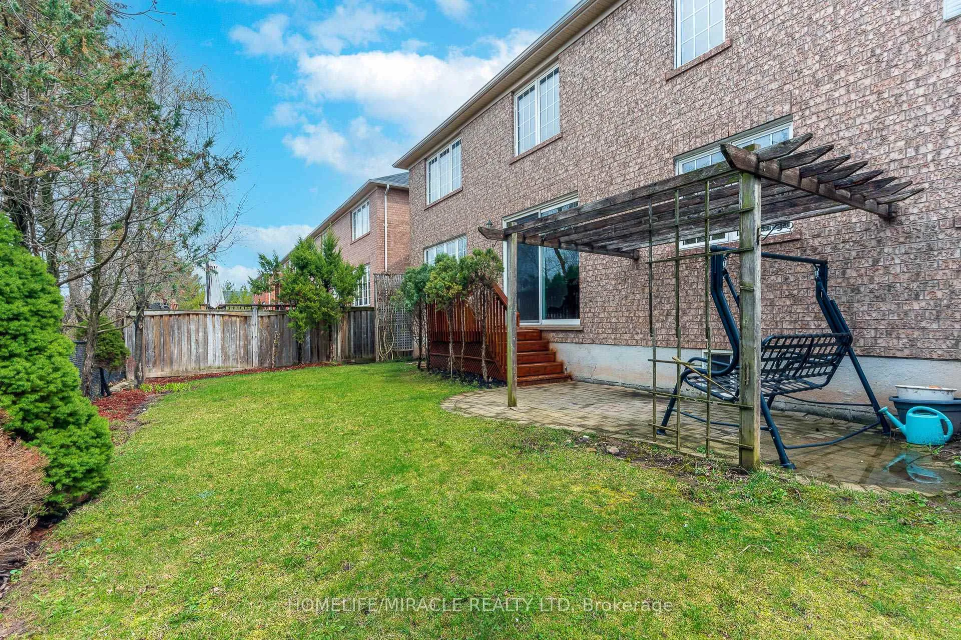 Photo 46 of 2299 Glazebrook Circle, Oakville, Westmount — HOMEH