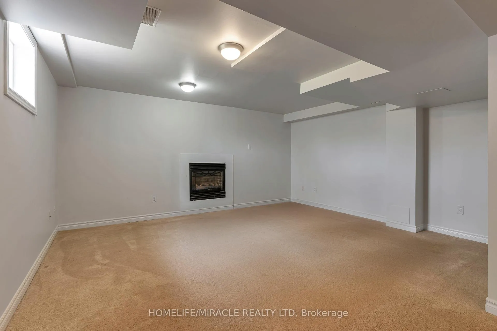 Photo 47 of 2299 Glazebrook Circle, Oakville, Westmount — HOMEH