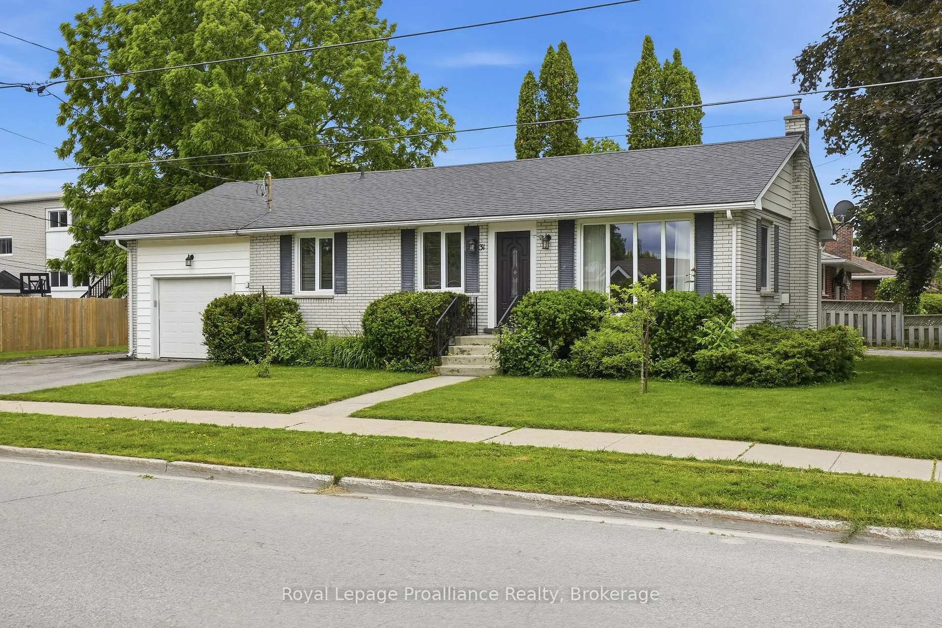 Photo 1 of 31 Downes Avenue, Prince Edward County, Picton Ward — HOMEH