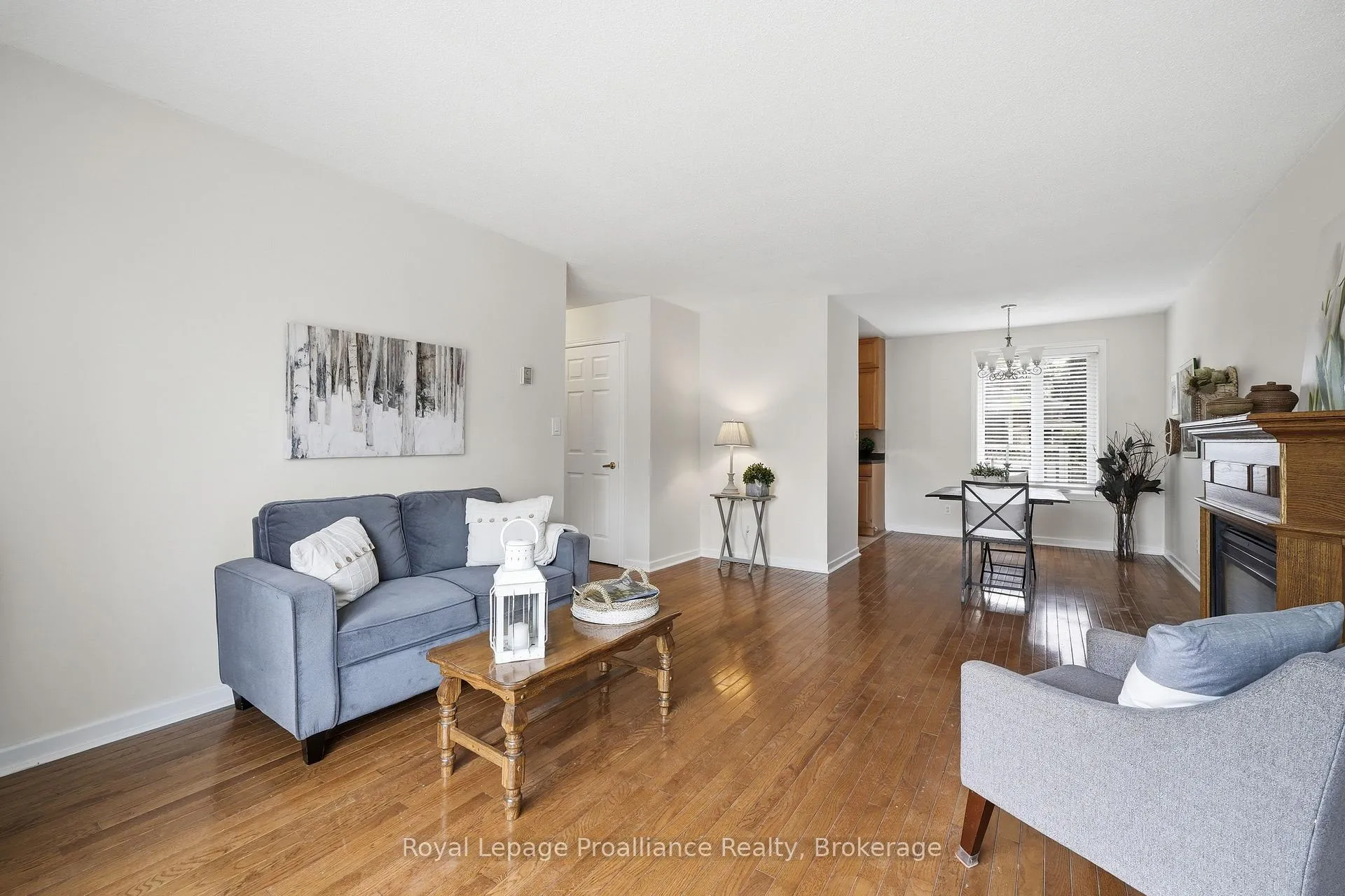 Photo 4 of 31 Downes Avenue, Prince Edward County, Picton Ward — HOMEH