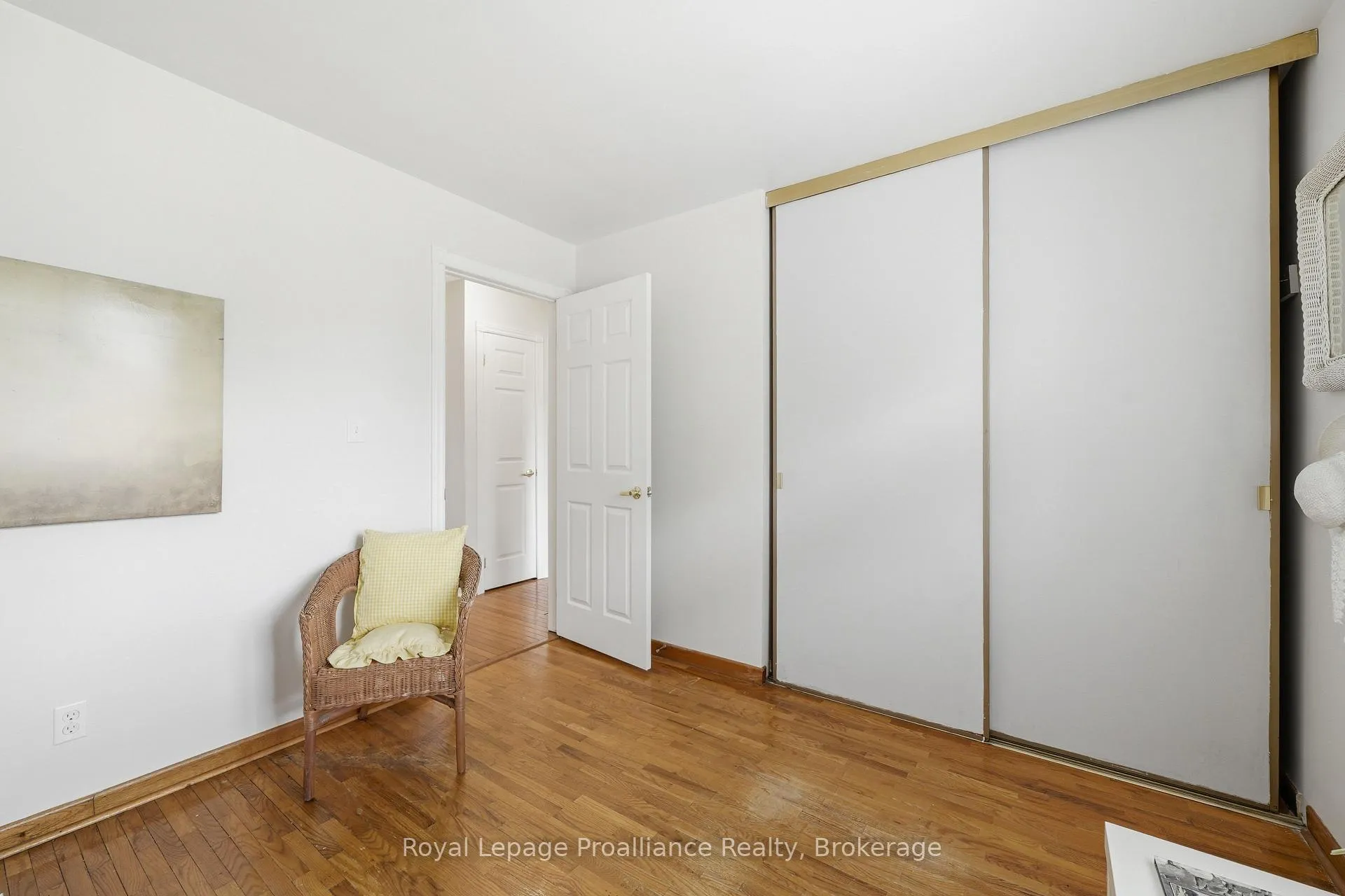 Photo 10 of 31 Downes Avenue, Prince Edward County, Picton Ward — HOMEH