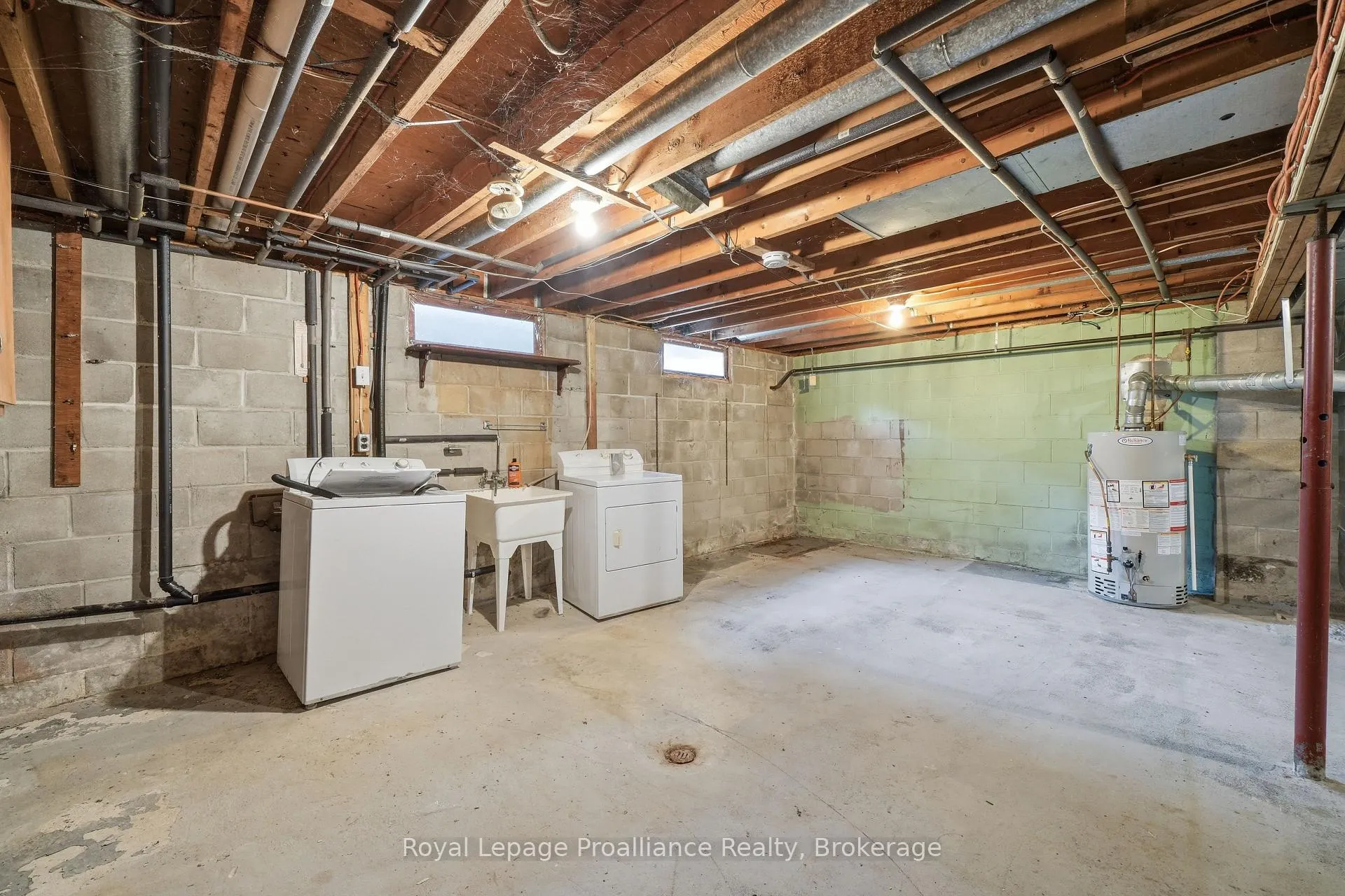 Photo 16 of 31 Downes Avenue, Prince Edward County, Picton Ward — HOMEH