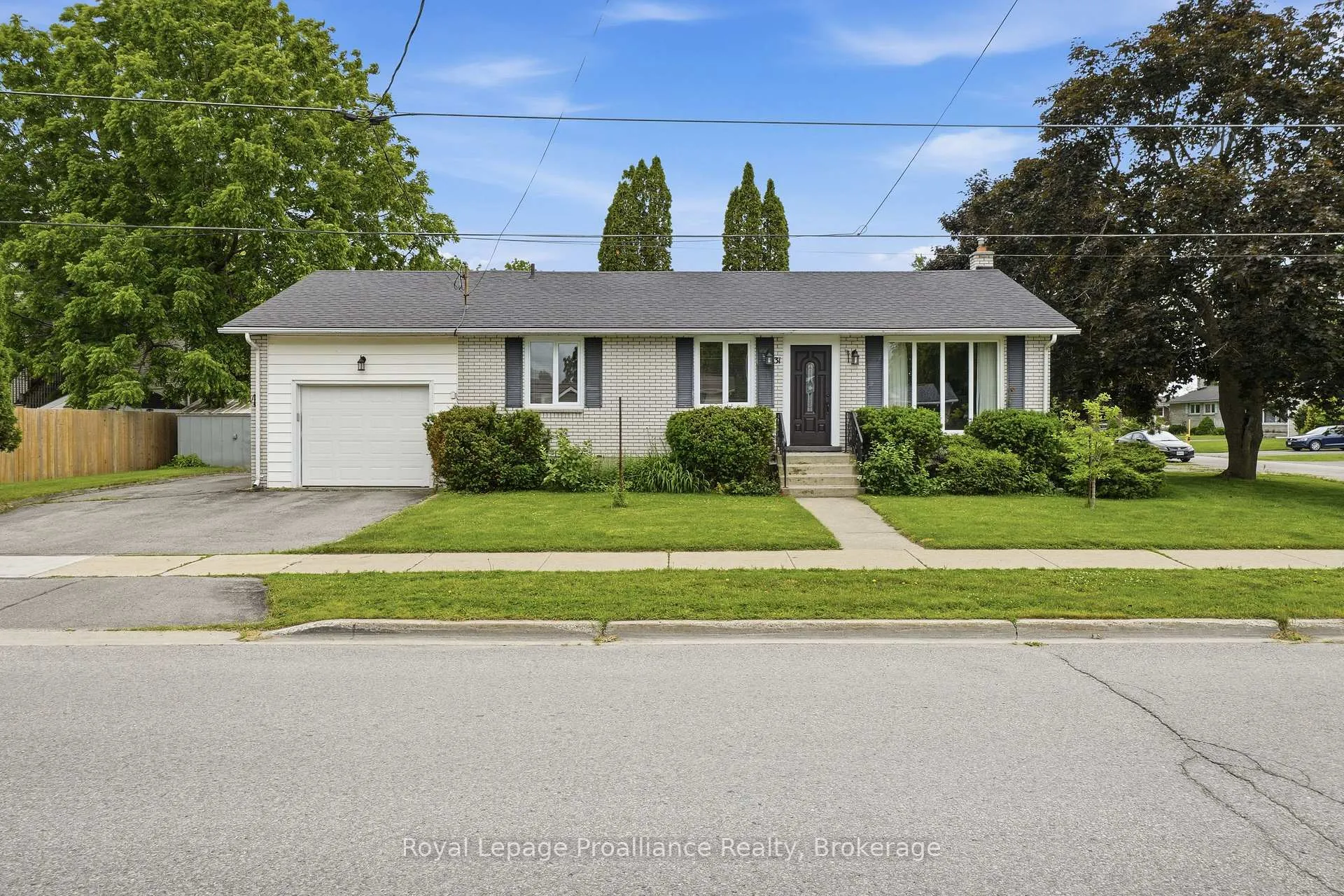 Photo 19 of 31 Downes Avenue, Prince Edward County, Picton Ward — HOMEH