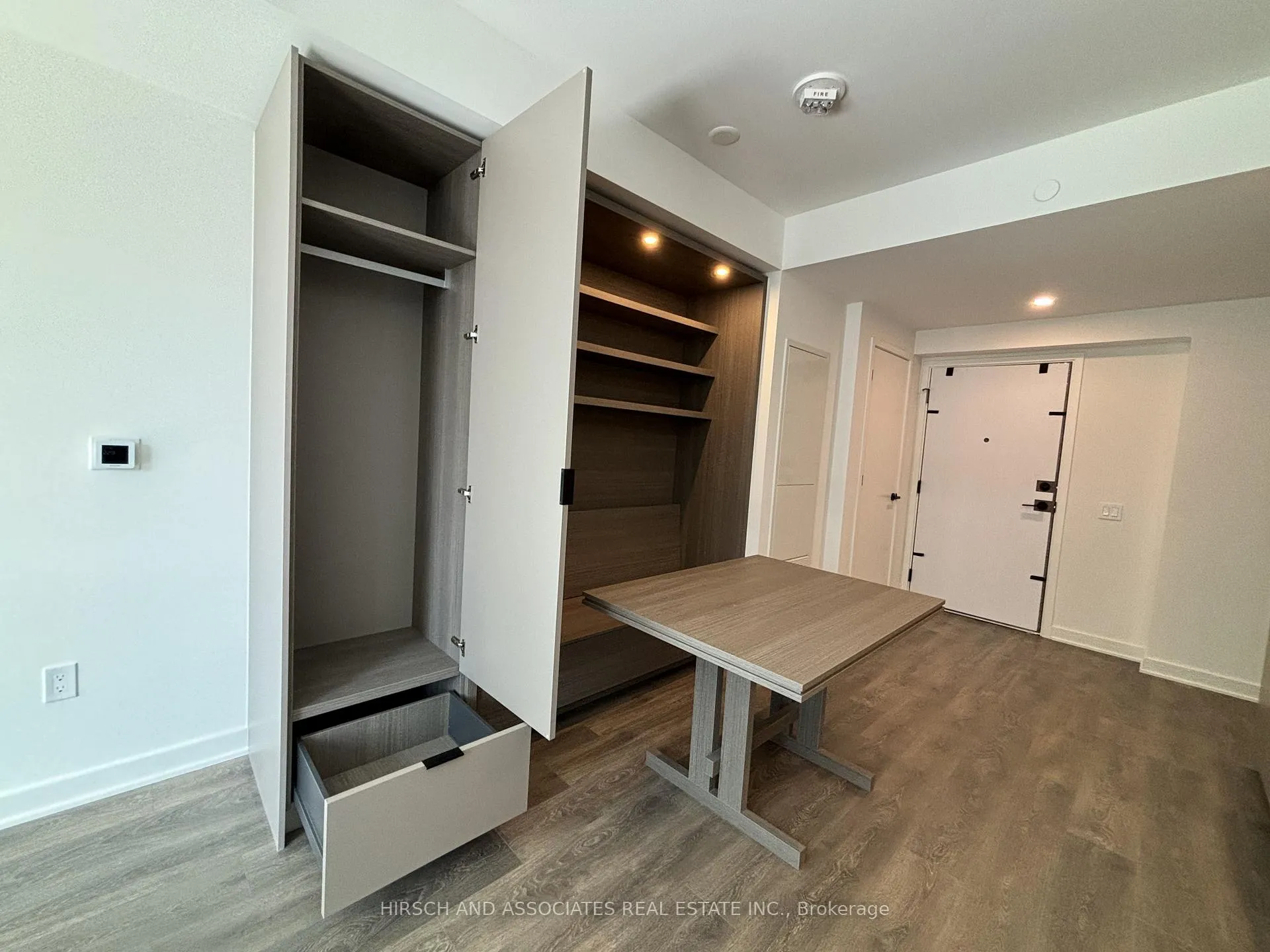 Photo 4 of Unit 2107, 55 Charles Street E, Toronto, Church-Yonge Corridor — HOMEH
