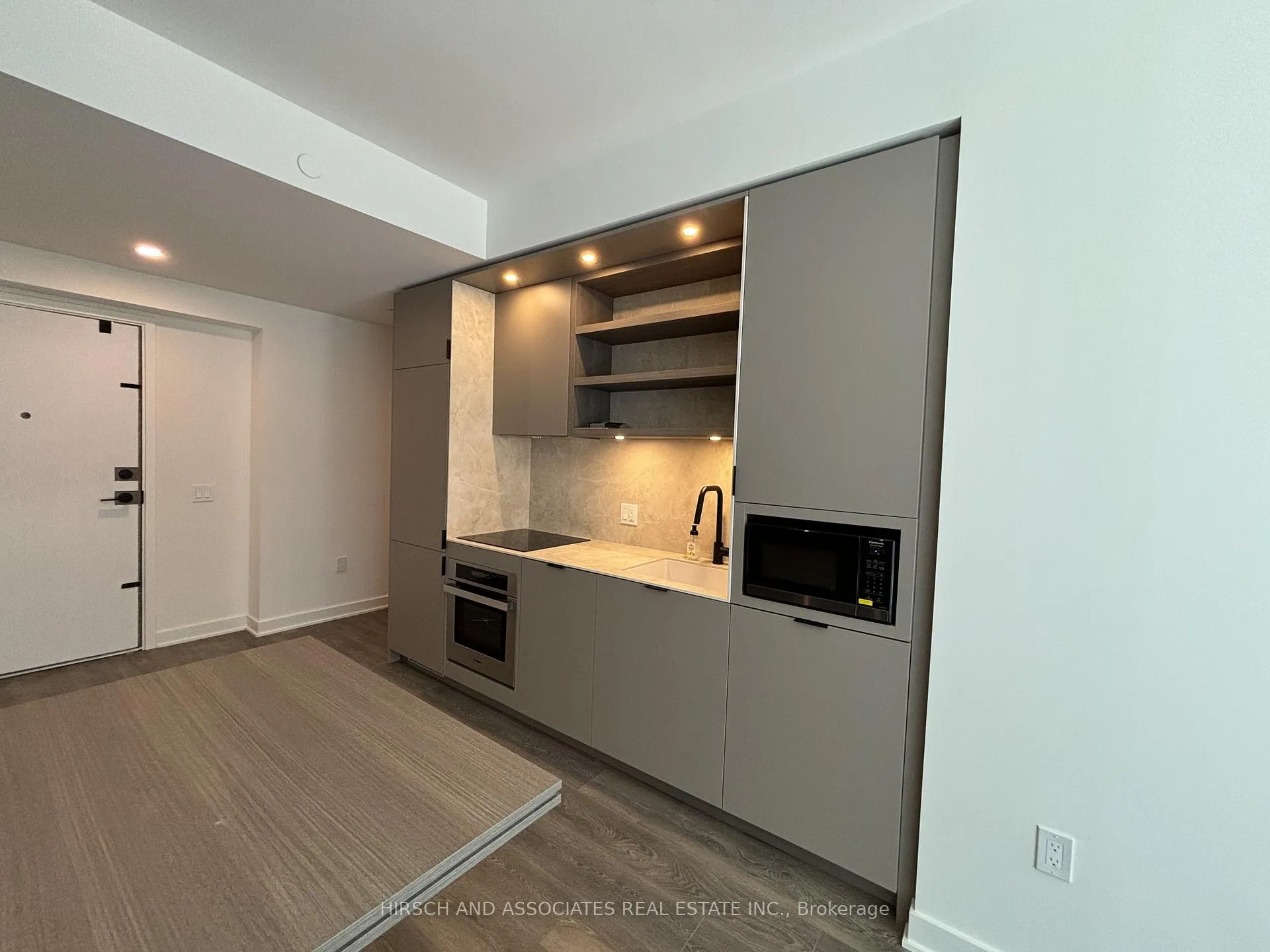 Photo 5 of Unit 2107, 55 Charles Street E, Toronto, Church-Yonge Corridor — HOMEH