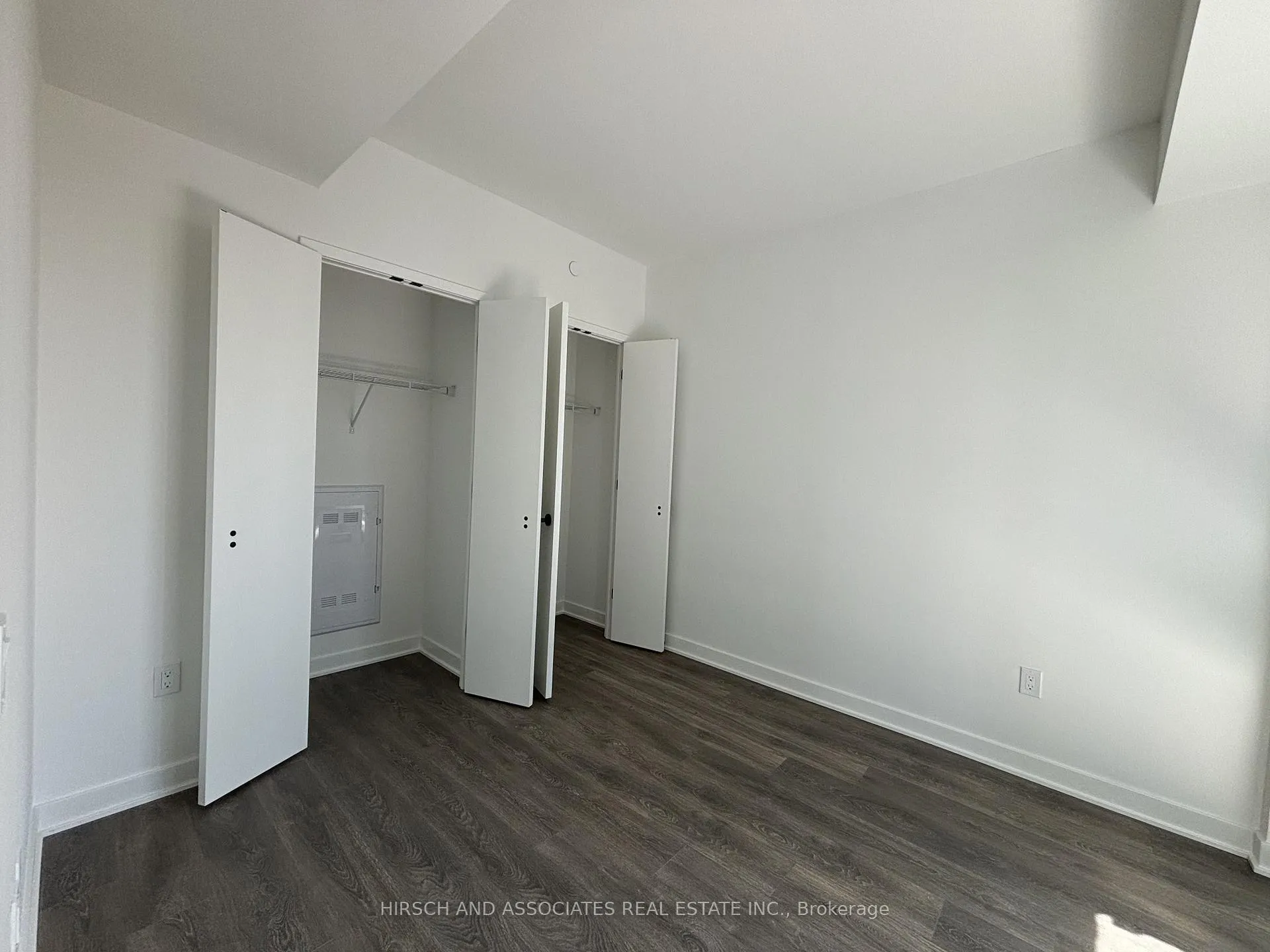 Photo 8 of Unit 2107, 55 Charles Street E, Toronto, Church-Yonge Corridor — HOMEH