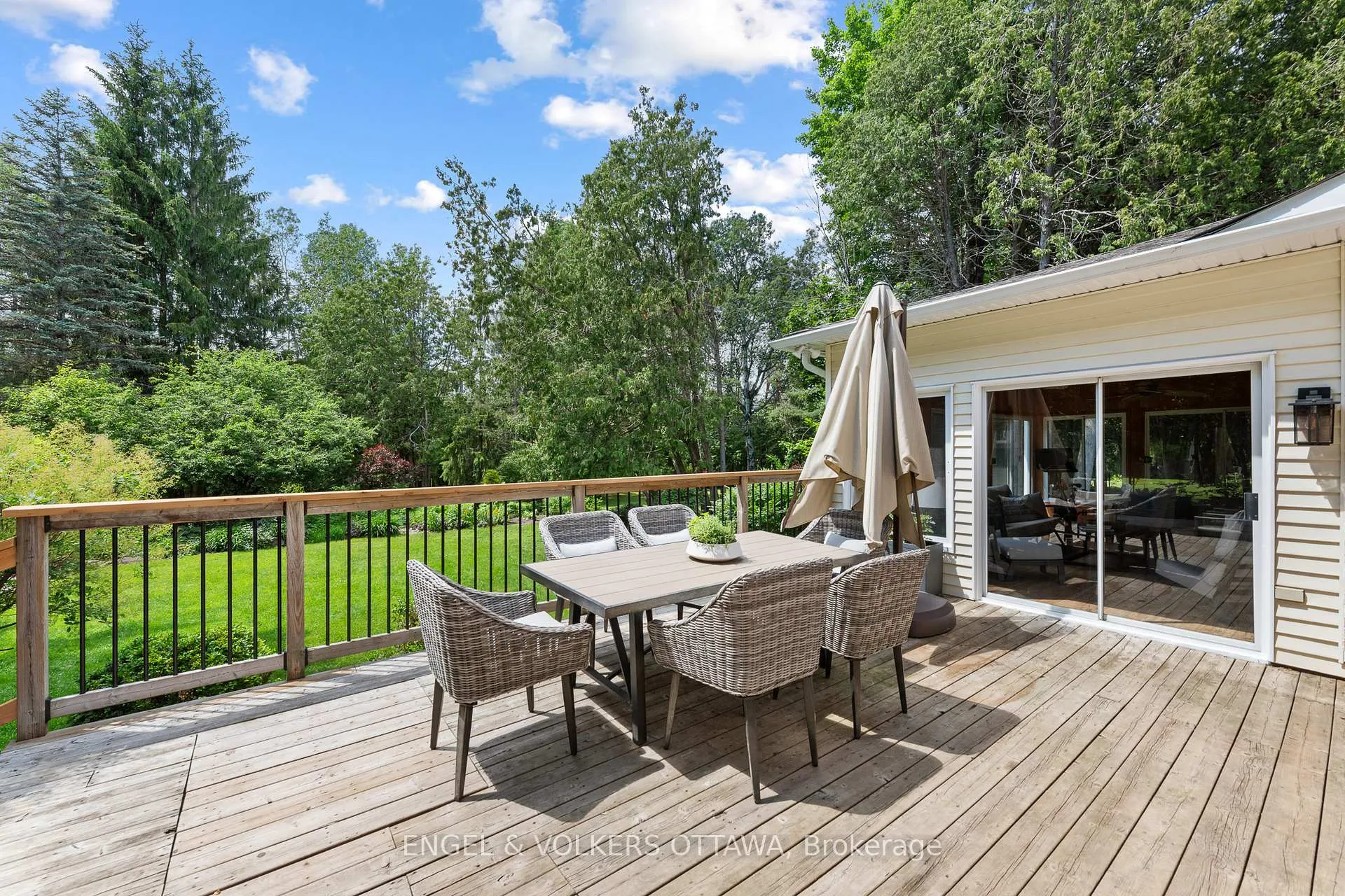 Photo 50 of 80 Richland Drive, Ottawa, Goulbourn Twp From Franktown Rd/South To Rideau — HOMEH