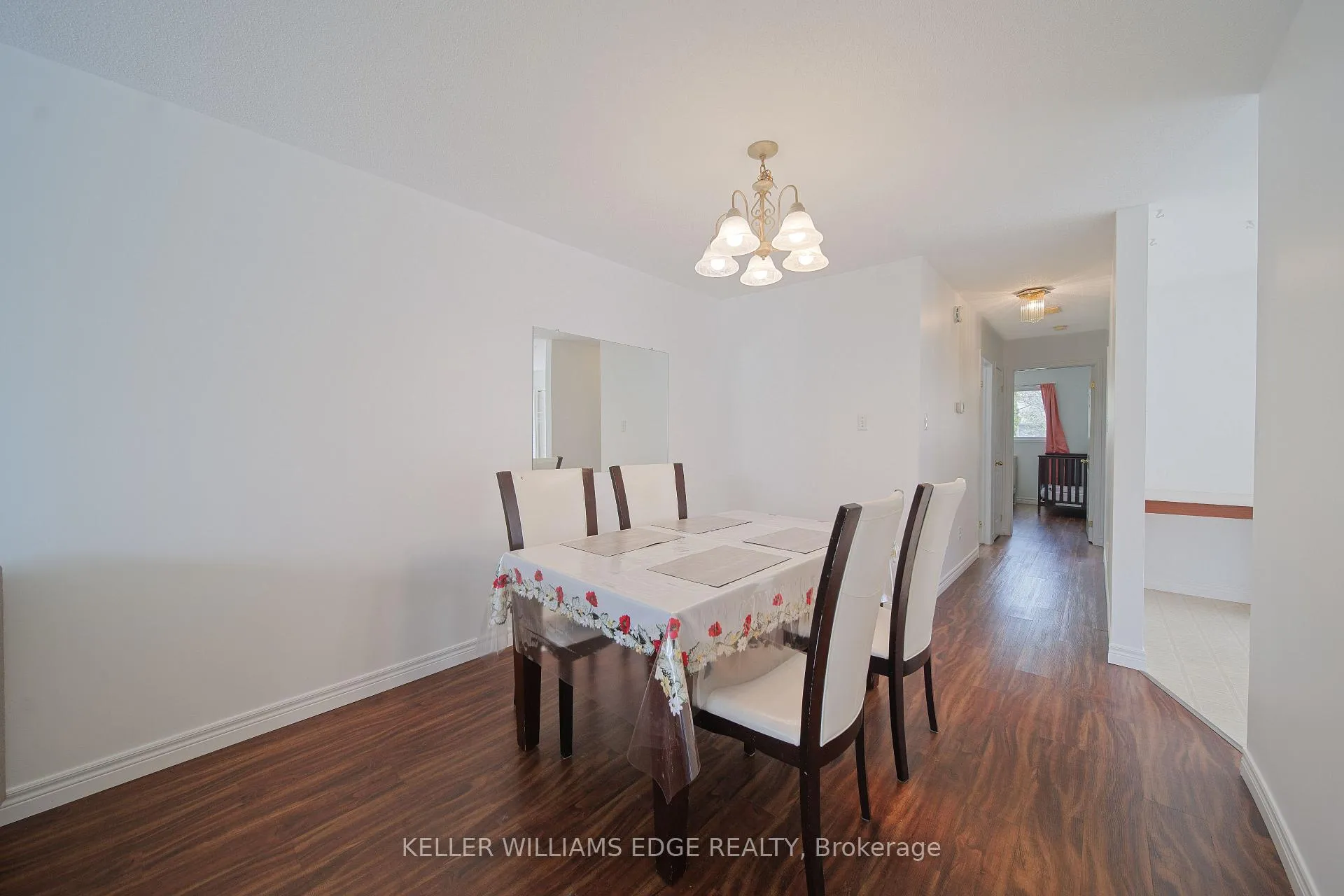 Photo 12 of 4913 Adam Court, Lincoln, Beamsville — HOMEH