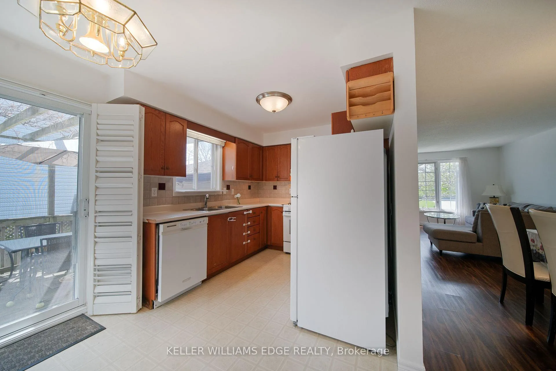 Photo 15 of 4913 Adam Court, Lincoln, Beamsville — HOMEH