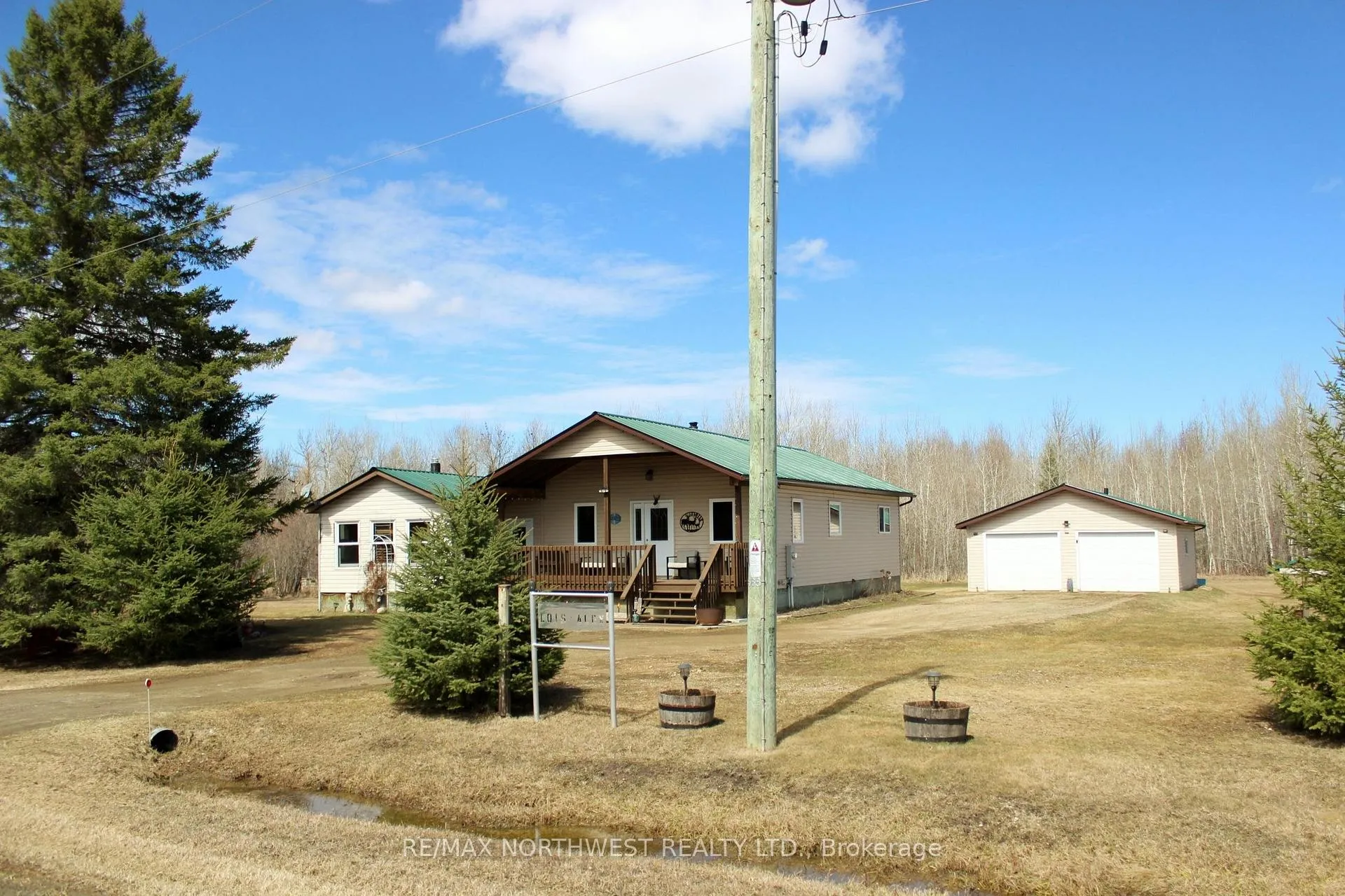Photo 1 of SE 1/4 S8 Johnson Rd, Rainy River Remote Area — HOMEH