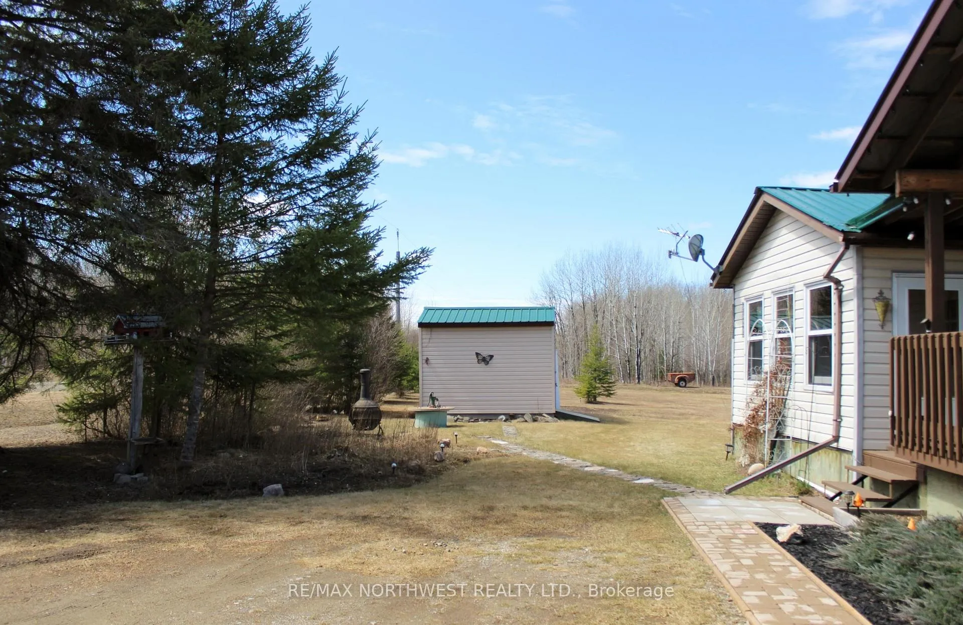 Photo 5 of SE 1/4 S8 Johnson Rd, Rainy River Remote Area — HOMEH
