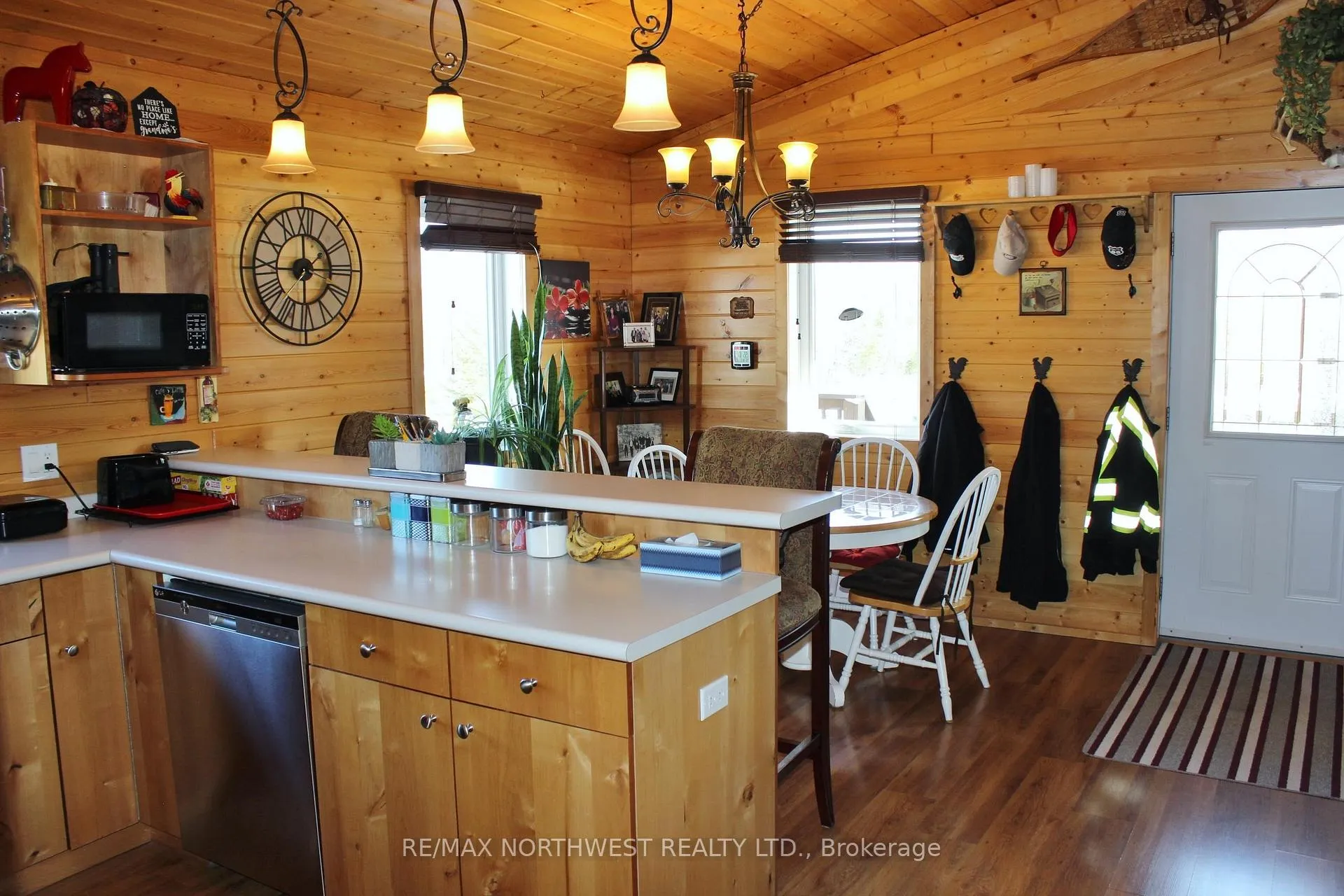 Photo 19 of SE 1/4 S8 Johnson Rd, Rainy River Remote Area — HOMEH