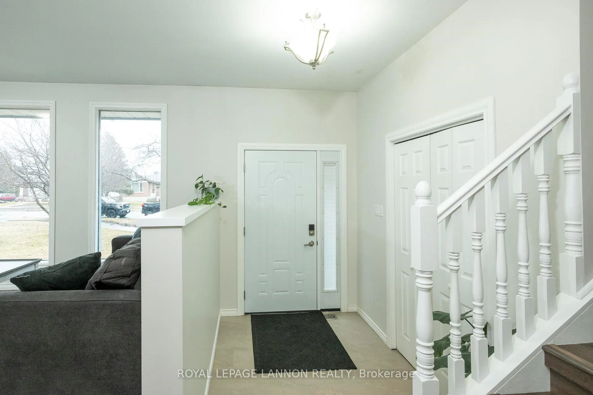 Photo 8 of 526 Ryerson Place, Thunder Bay, College Park — HOMEH