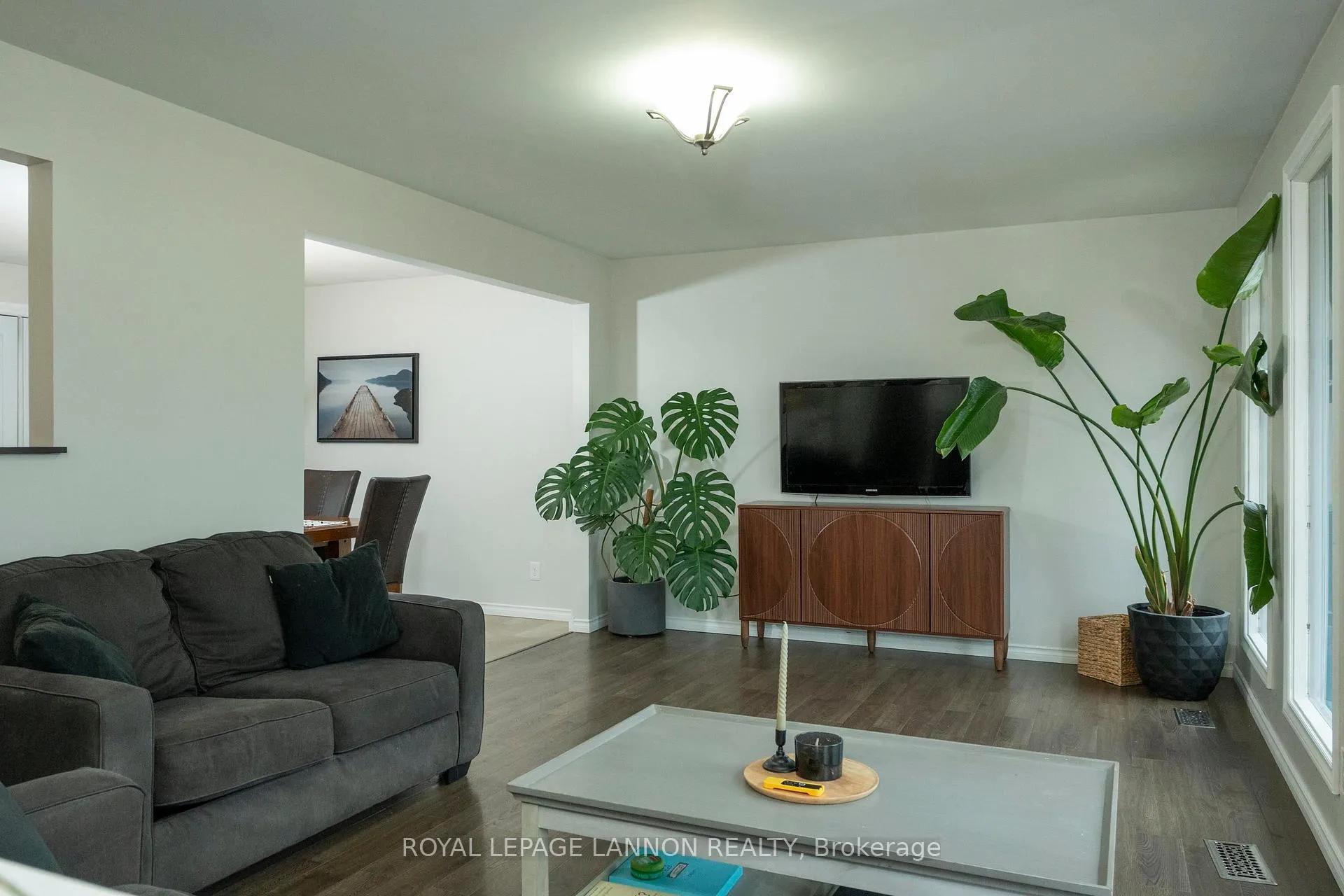 Photo 10 of 526 Ryerson Place, Thunder Bay, College Park — HOMEH