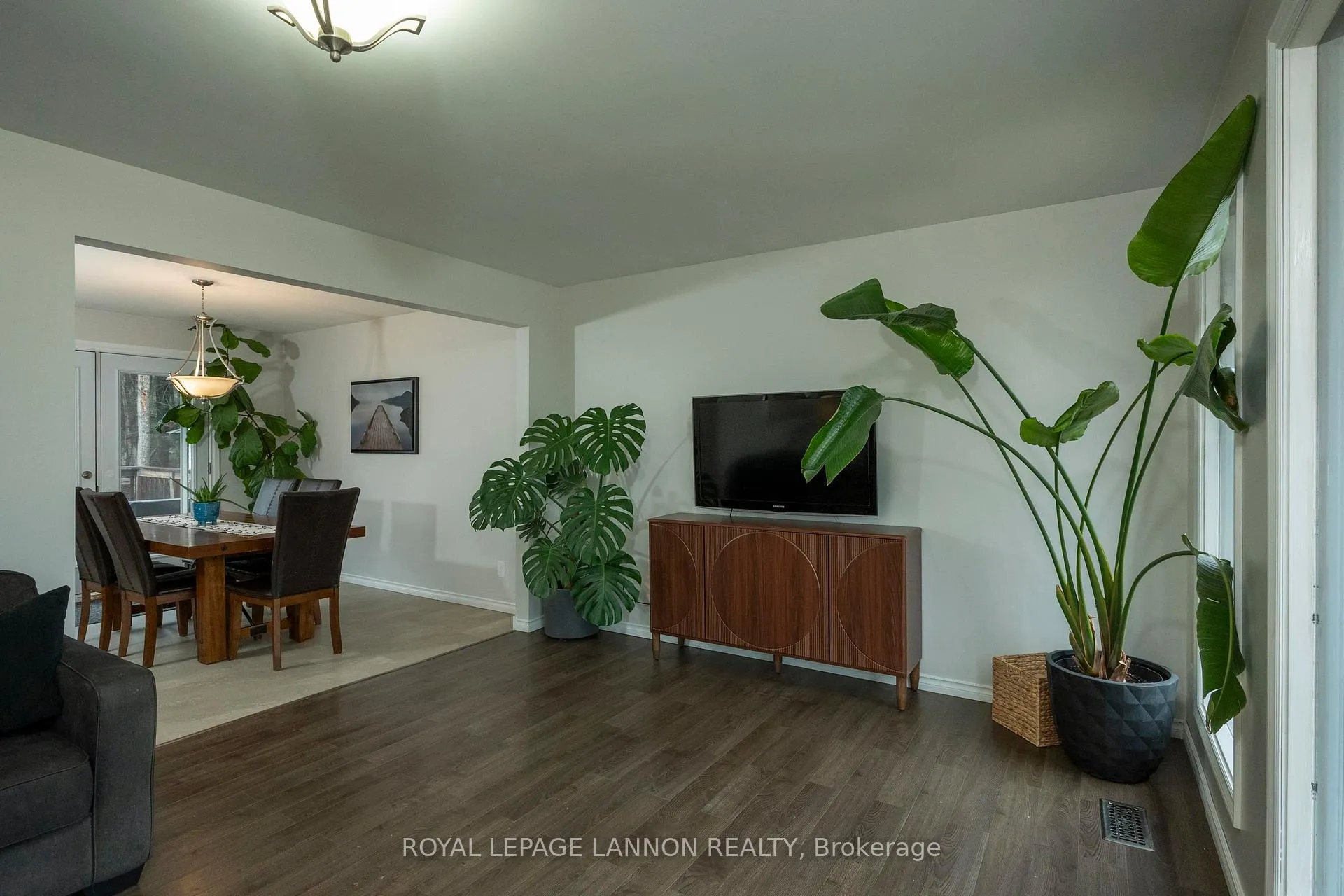 Photo 11 of 526 Ryerson Place, Thunder Bay, College Park — HOMEH