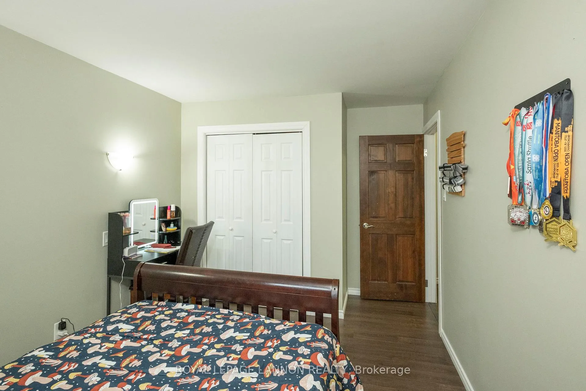 Photo 31 of 526 Ryerson Place, Thunder Bay, College Park — HOMEH