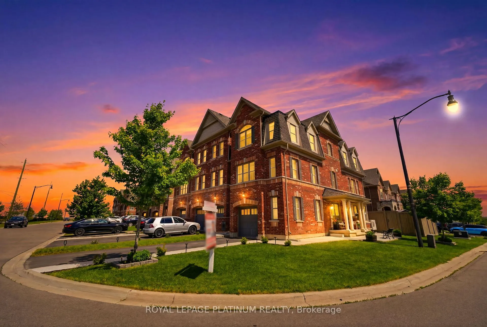 Photo 1 of 37 Padbury Trail, Brampton, Northwest Brampton — HOMEH