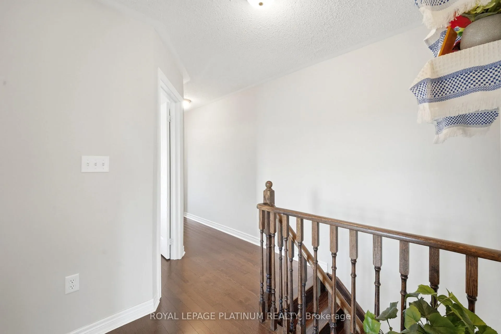 Photo 26 of 37 Padbury Trail, Brampton, Northwest Brampton — HOMEH