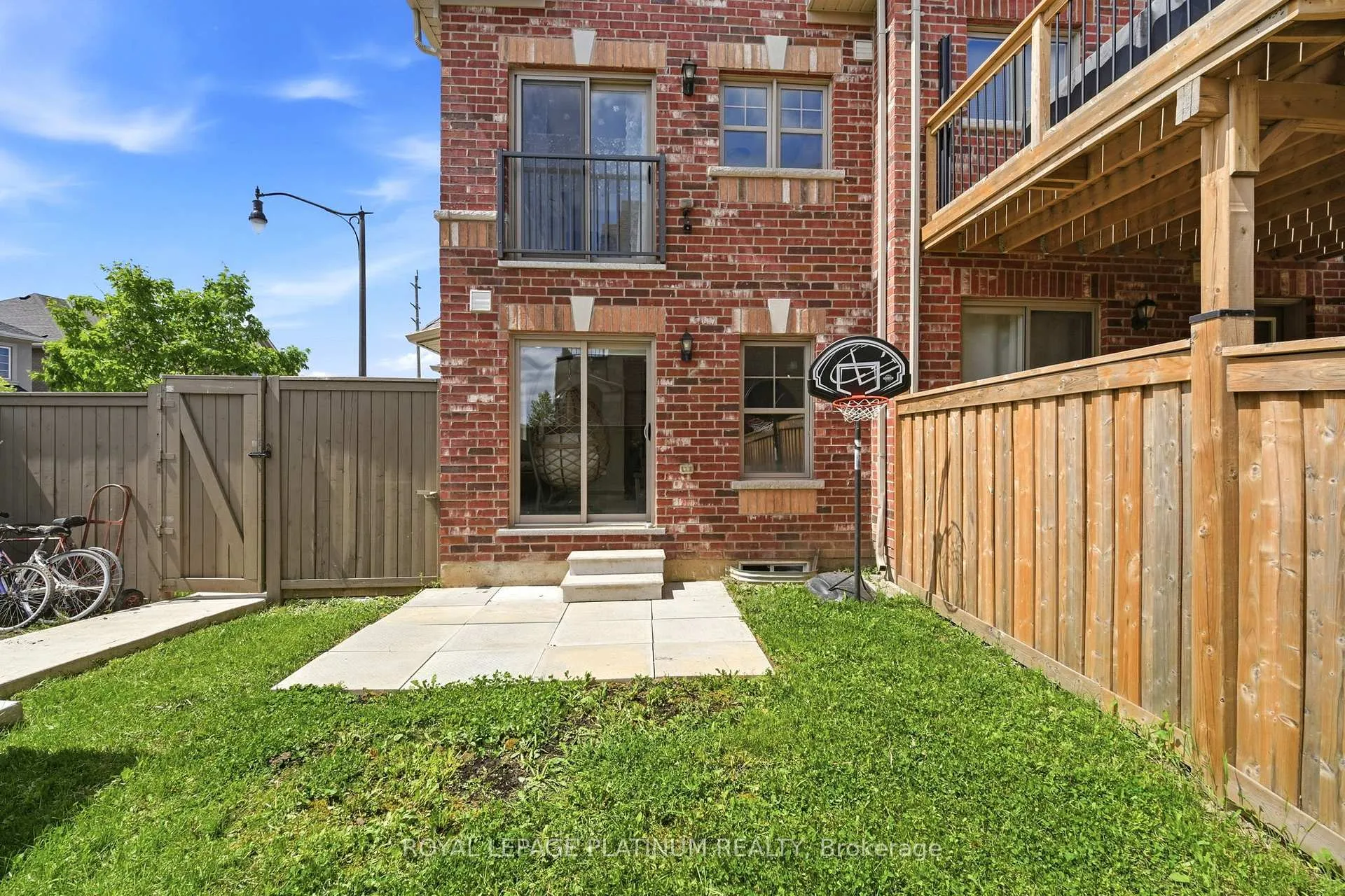 Photo 37 of 37 Padbury Trail, Brampton, Northwest Brampton — HOMEH