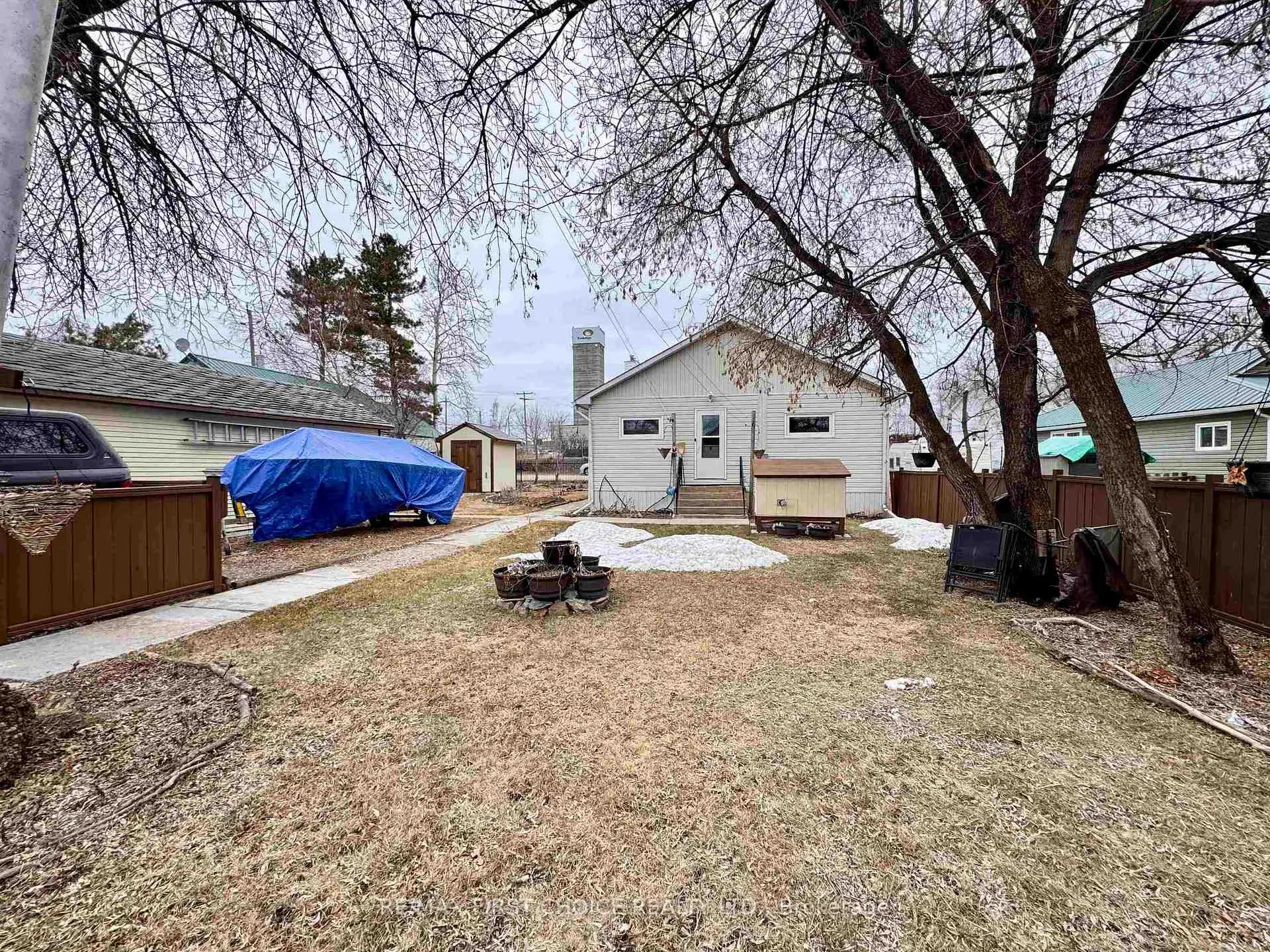 Photo 1 of 28 William Street, Red Lake — HOMEH