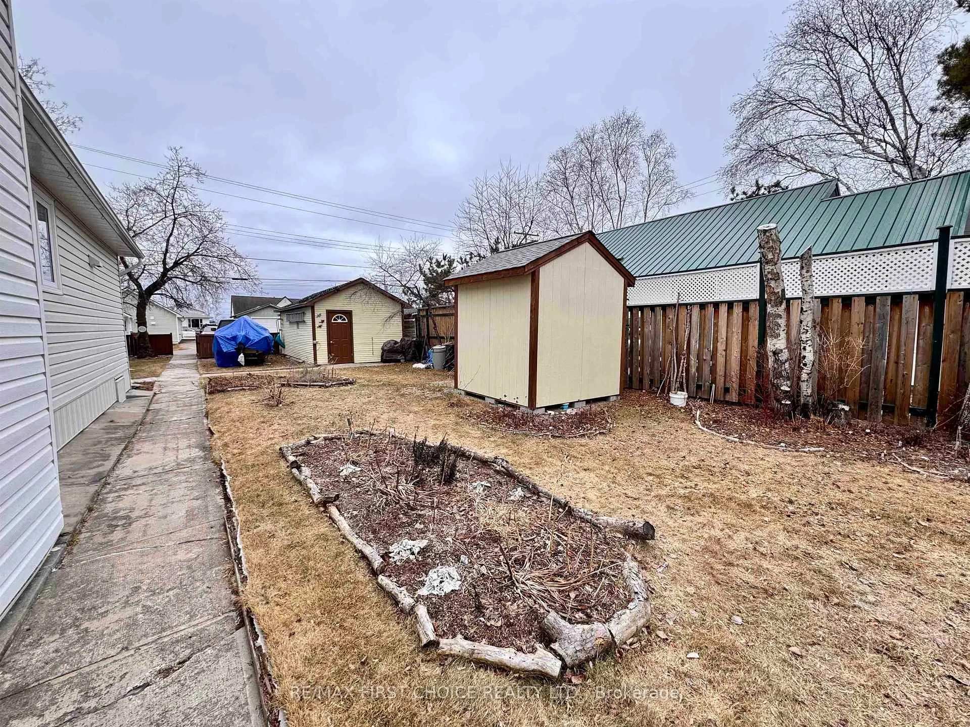 Photo 8 of 28 William Street, Red Lake — HOMEH