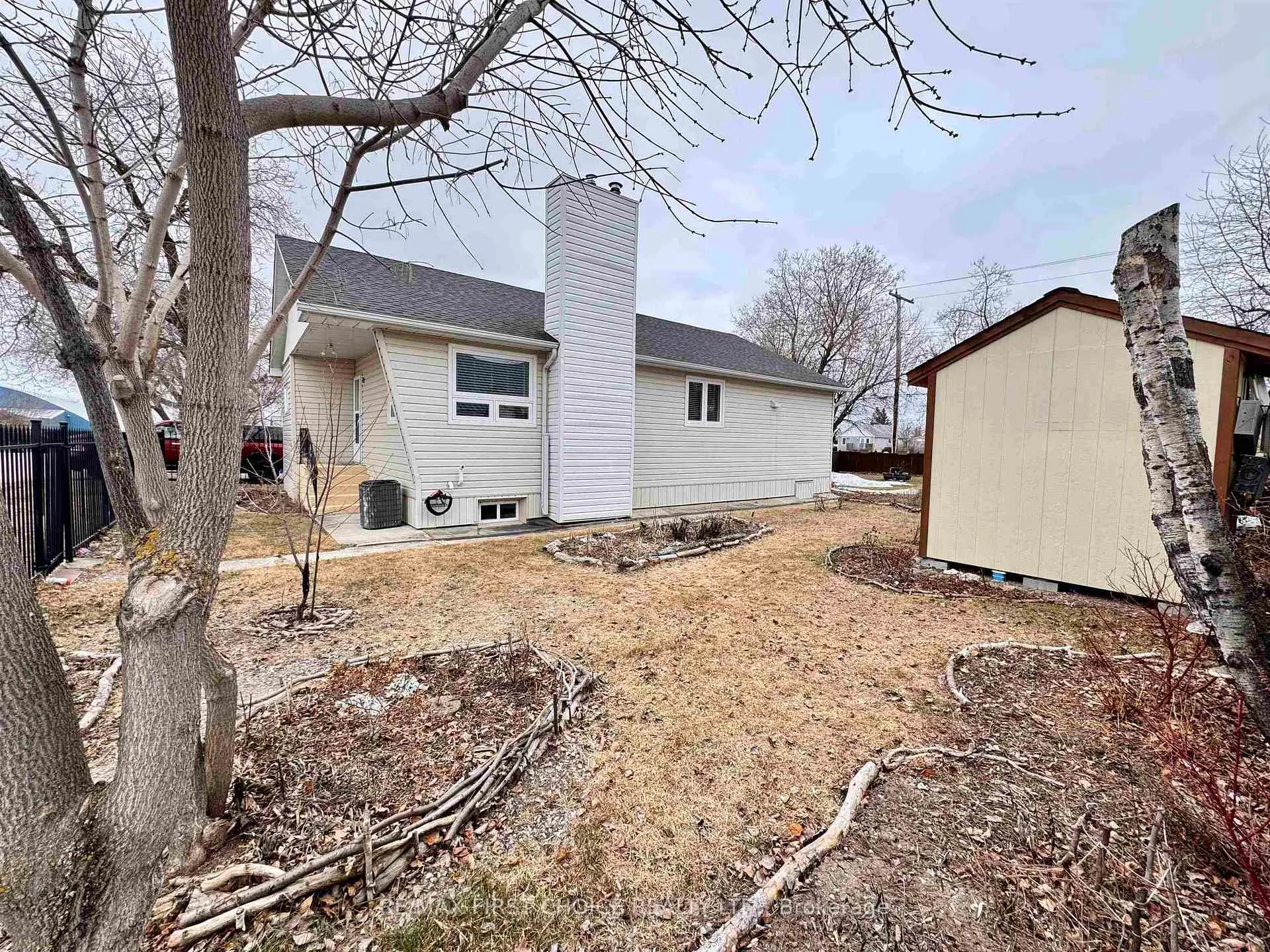 Photo 23 of 28 William Street, Red Lake — HOMEH