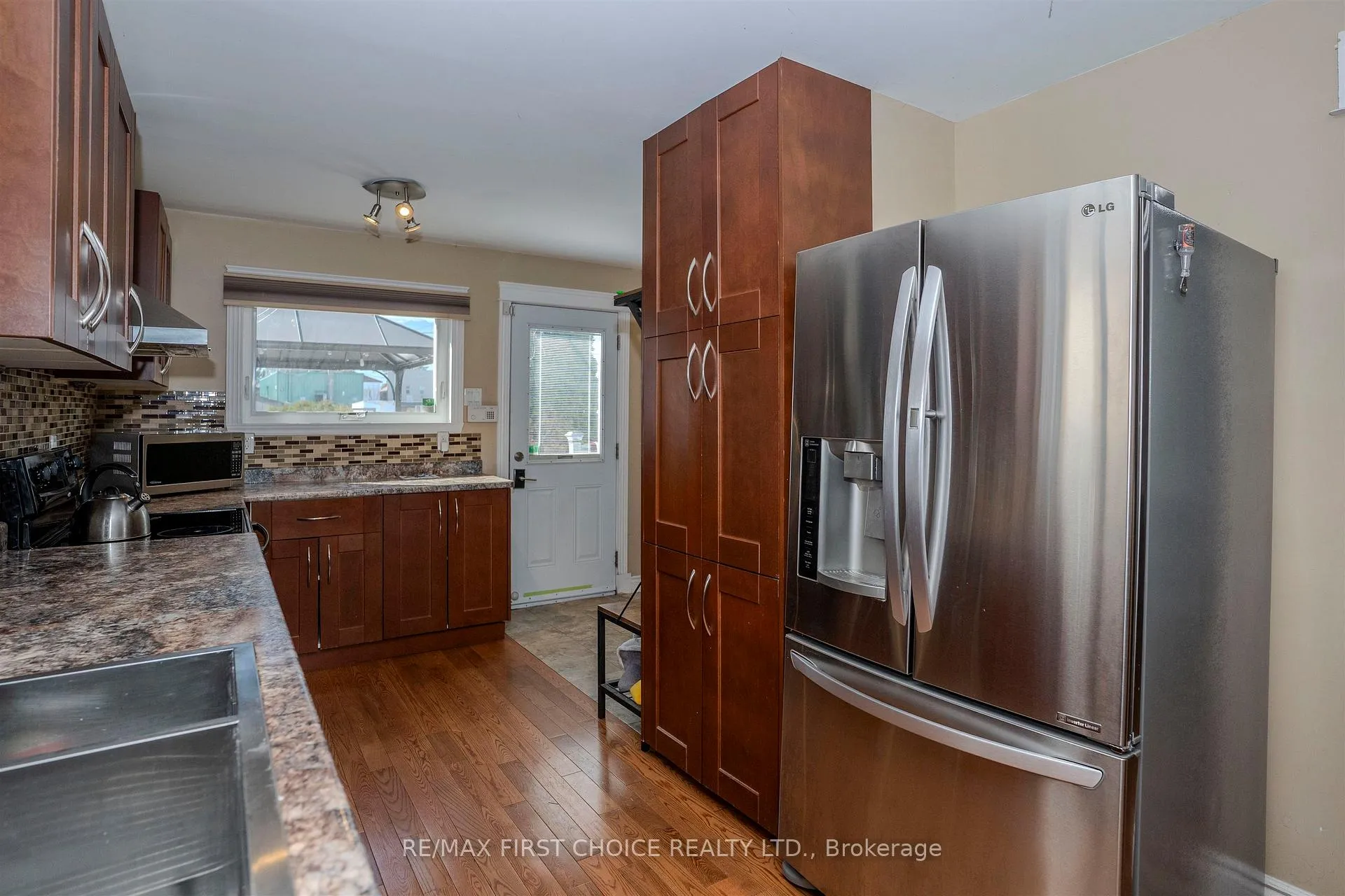 Photo 6 of 128 Amelia Street W, Thunder Bay, Westfort — HOMEH