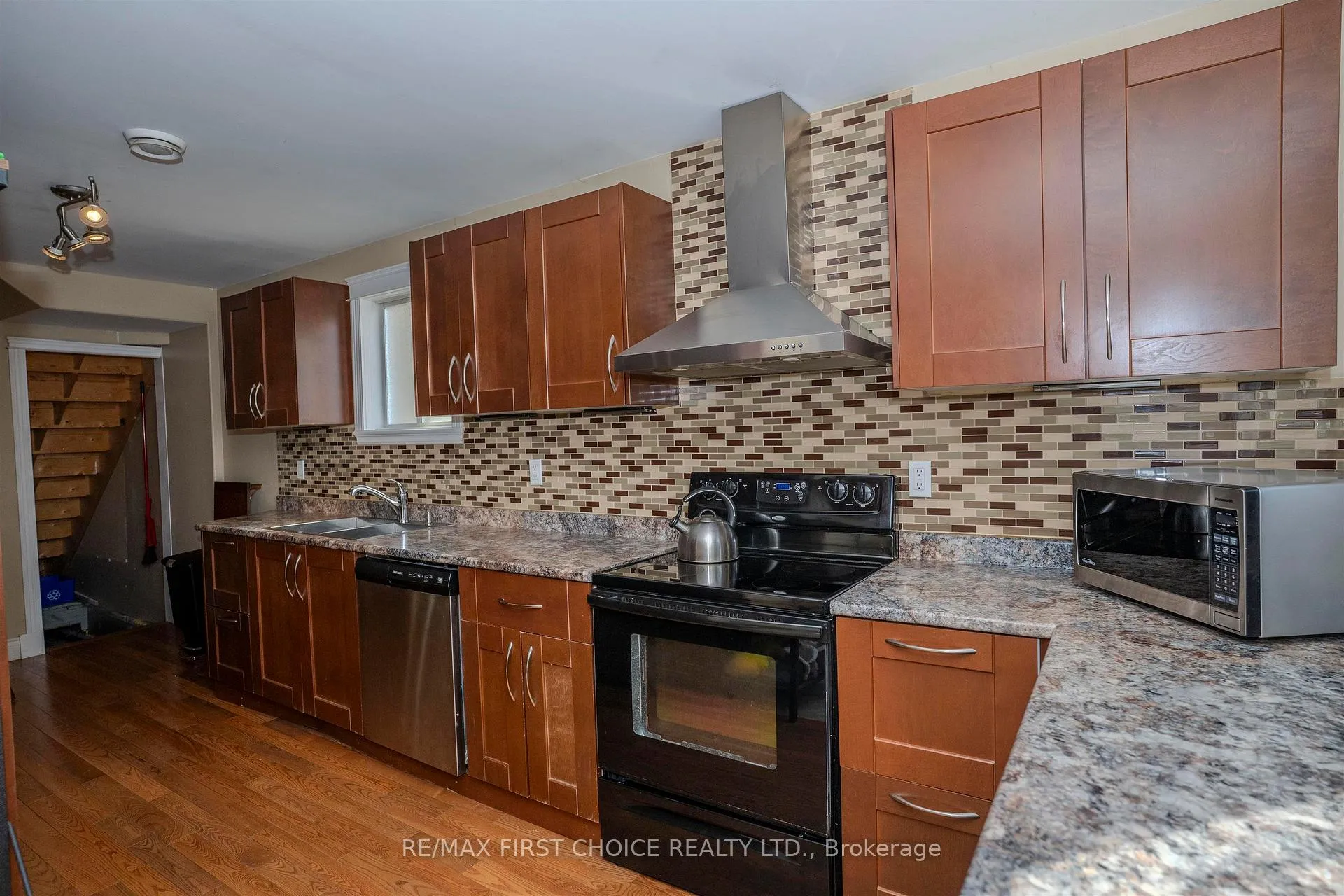 Photo 7 of 128 Amelia Street W, Thunder Bay, Westfort — HOMEH