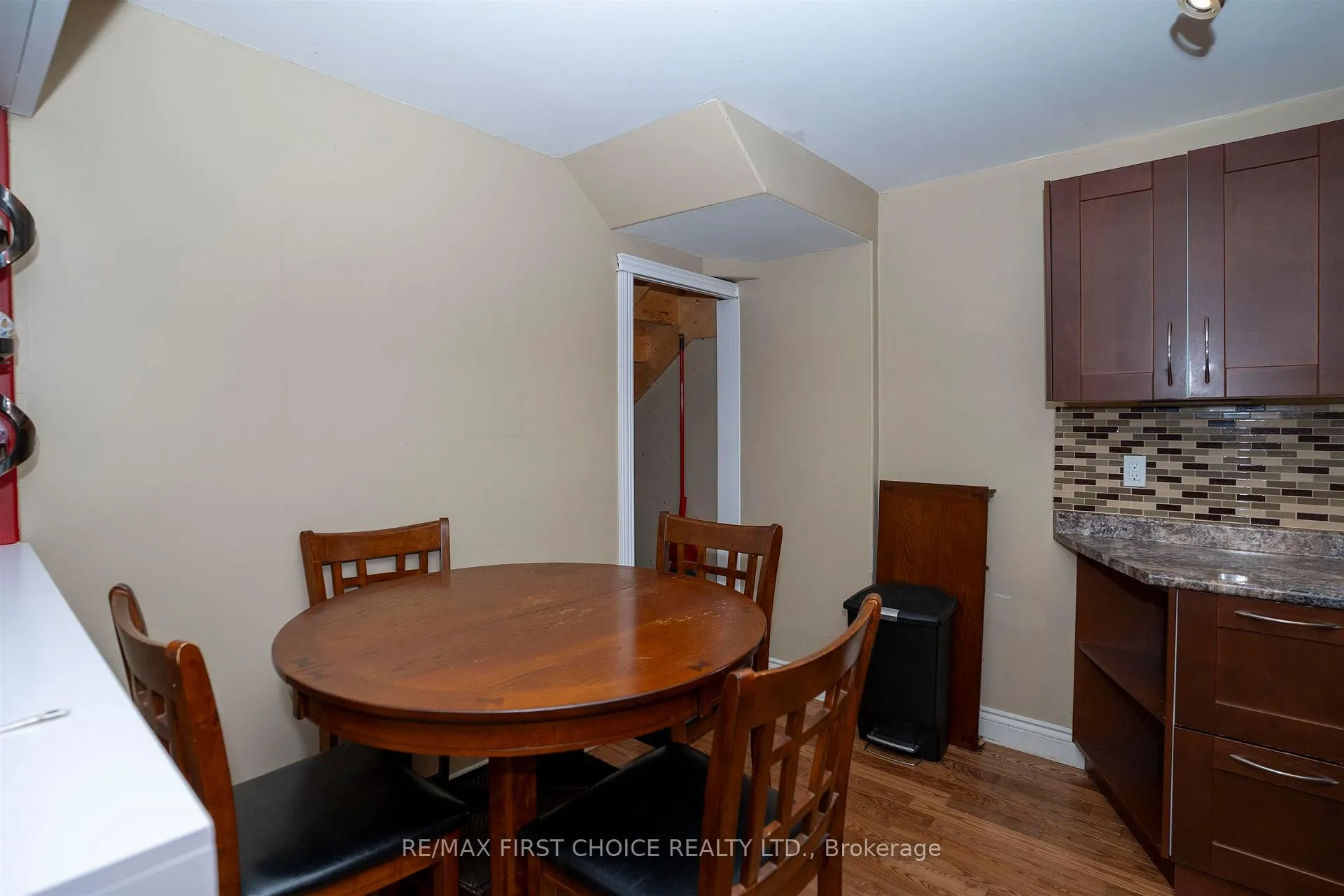 Photo 9 of 128 Amelia Street W, Thunder Bay, Westfort — HOMEH