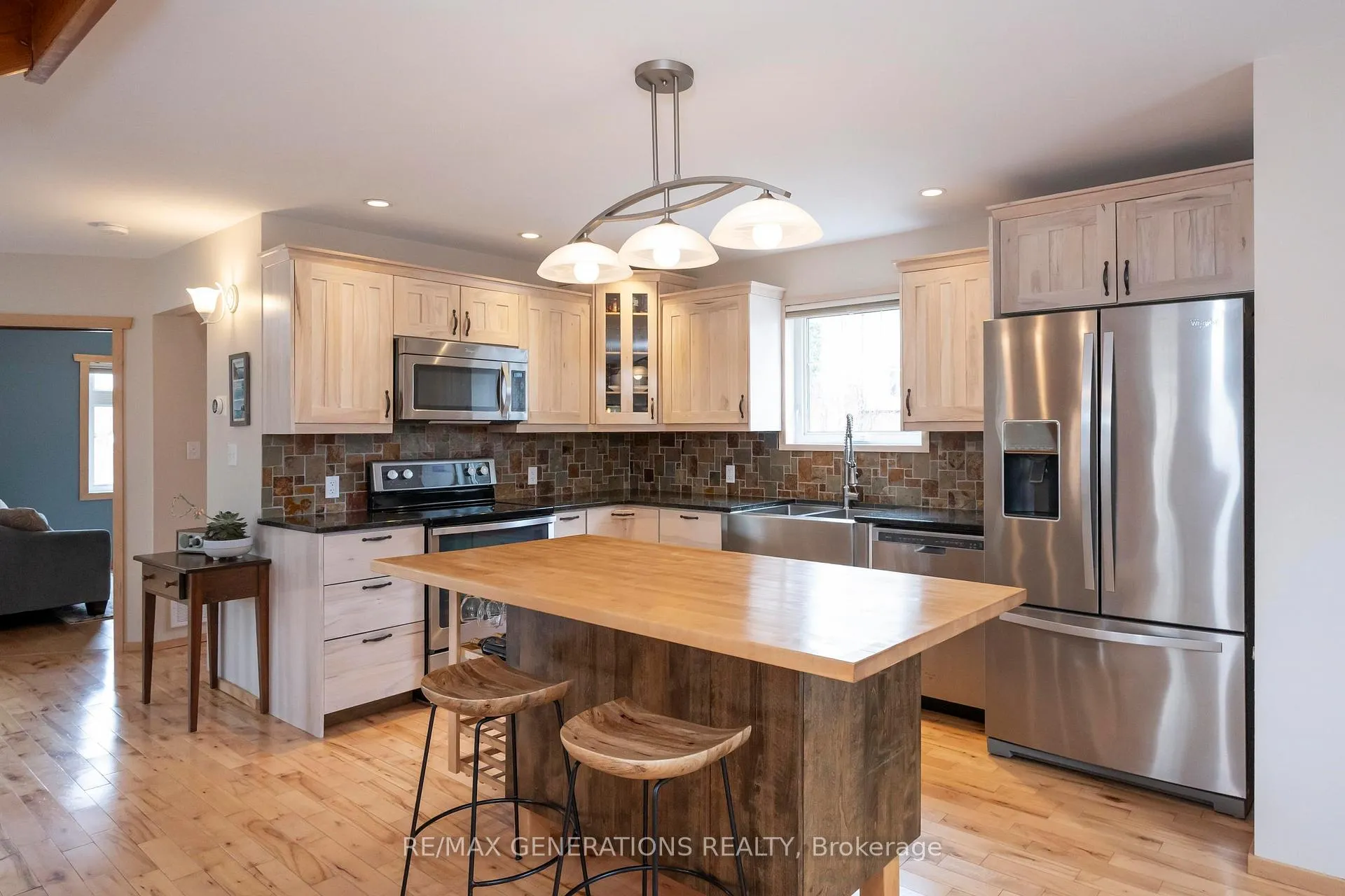 Photo 31 of 286 Van Horne Street, Thunder Bay, Court / Cumberland — HOMEH